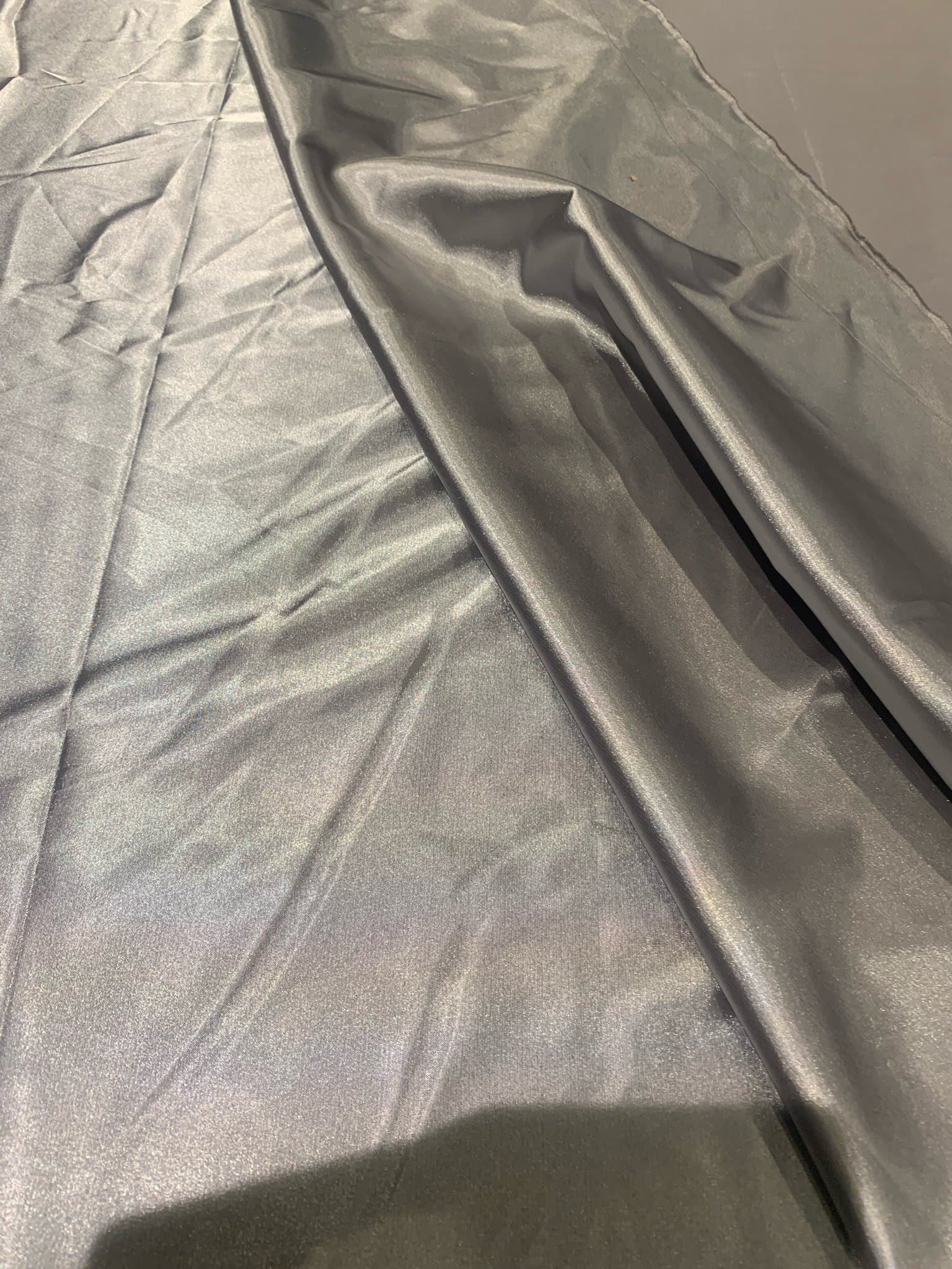 Silvergrått tyg 160X250cm