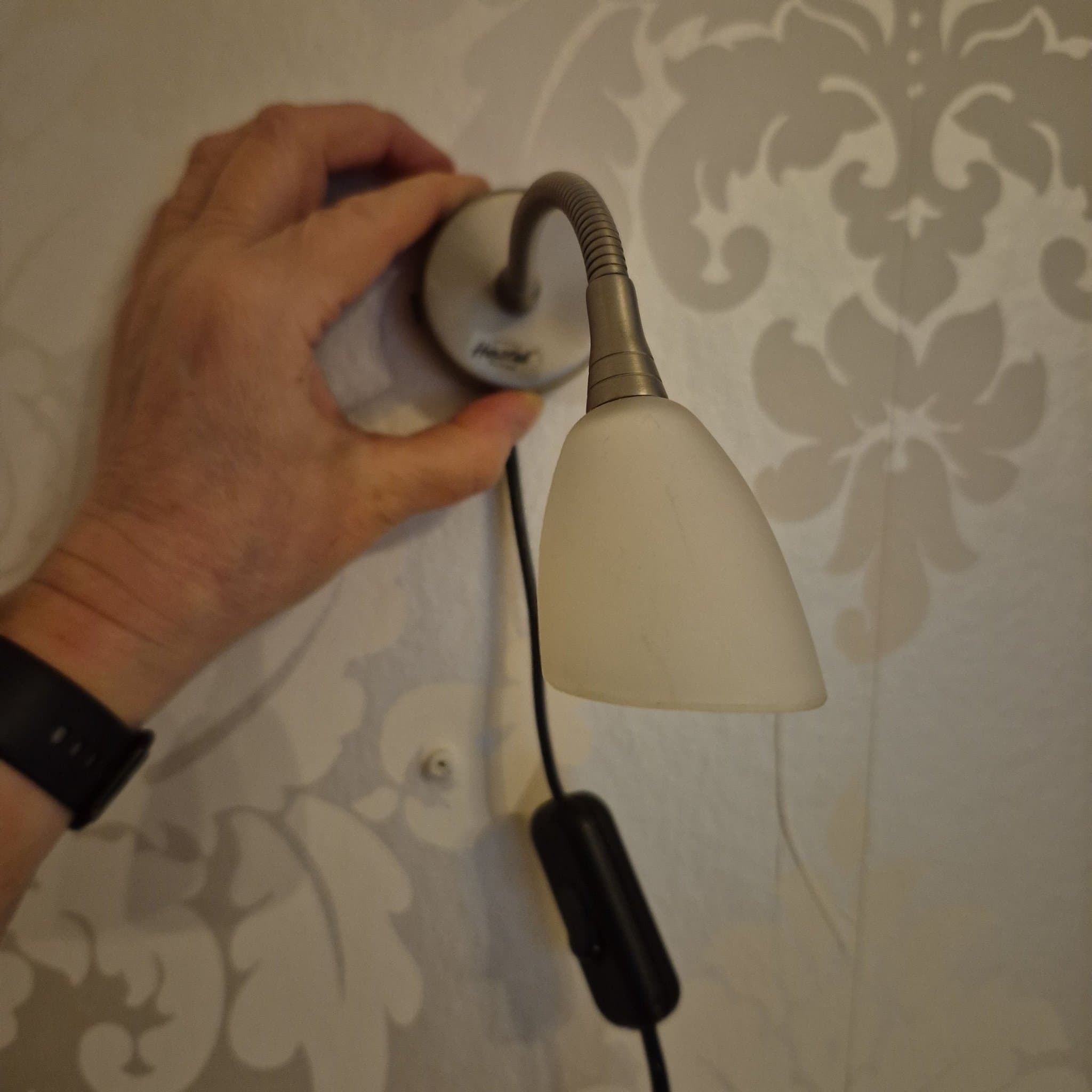 Vägglampa Herstal med flexibel arm