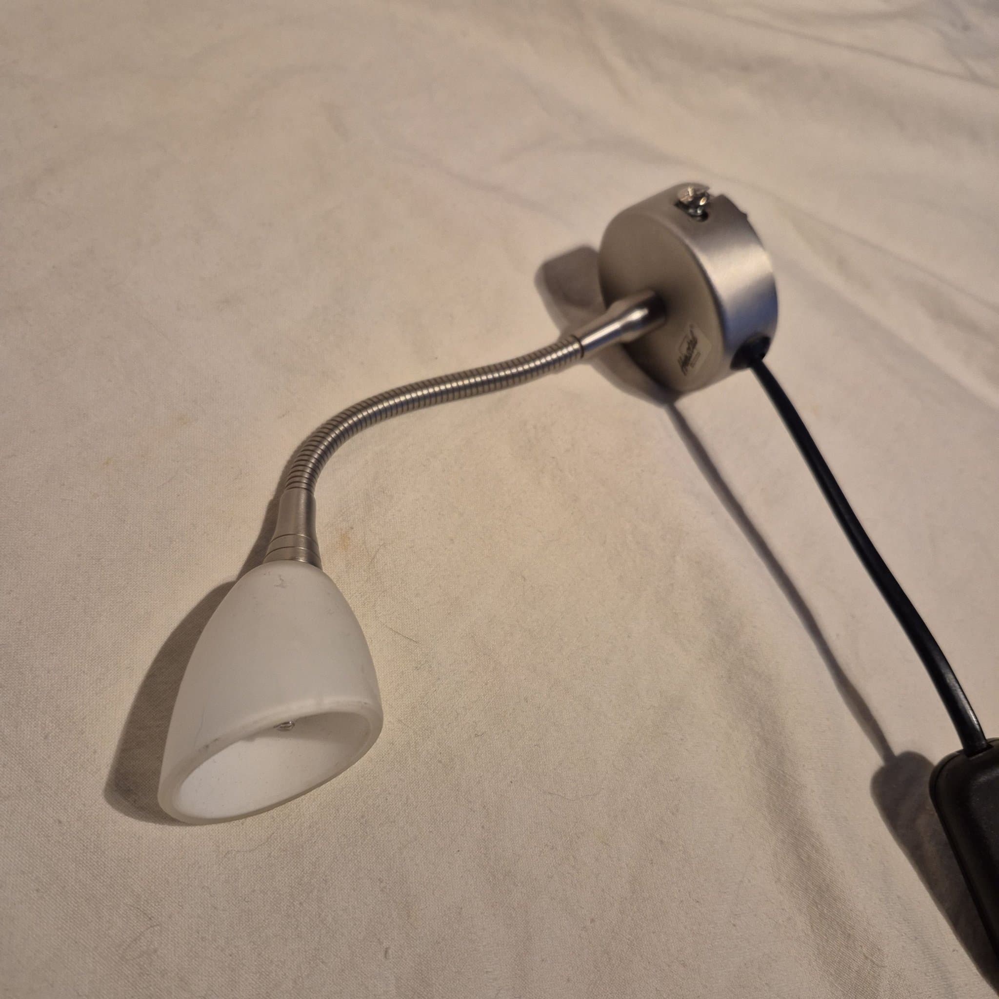 Vägglampa Herstal med flexibel arm