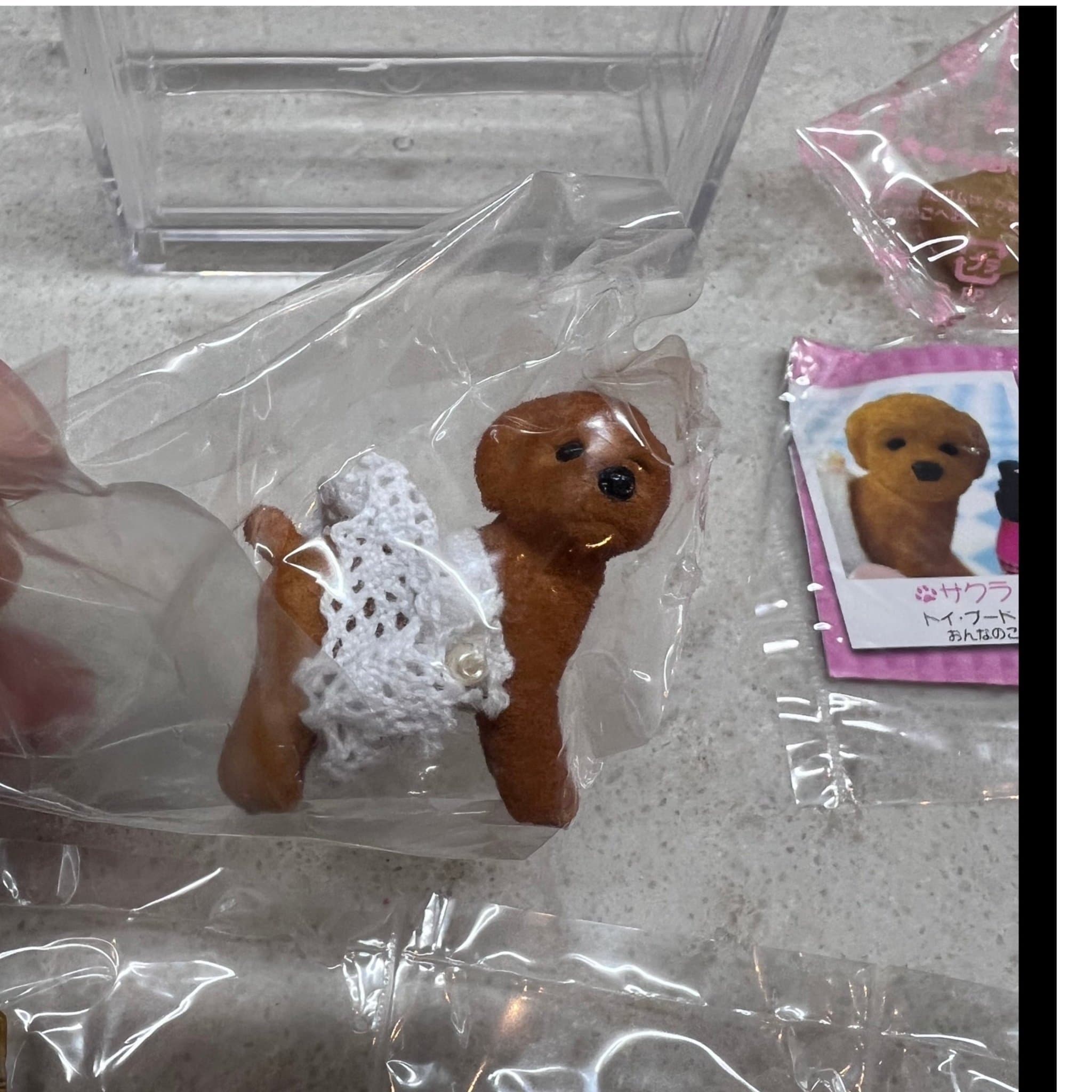 Re-Ment Miniatures - Brun Toy Poodle - Dockhusminiatyr - 2007 skala 1:6