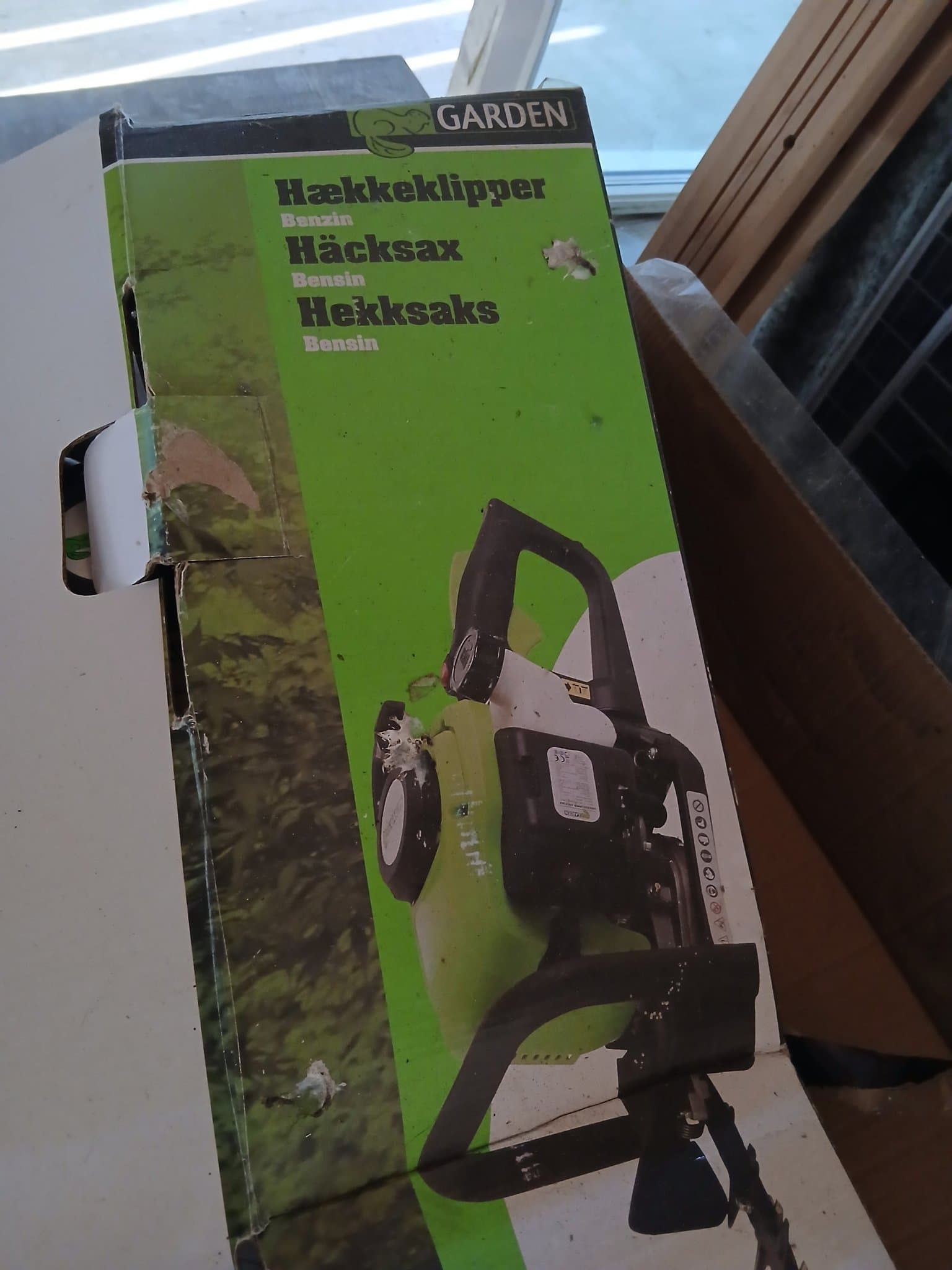 Garden Hedge Trimmer, Petrol, Model 77796