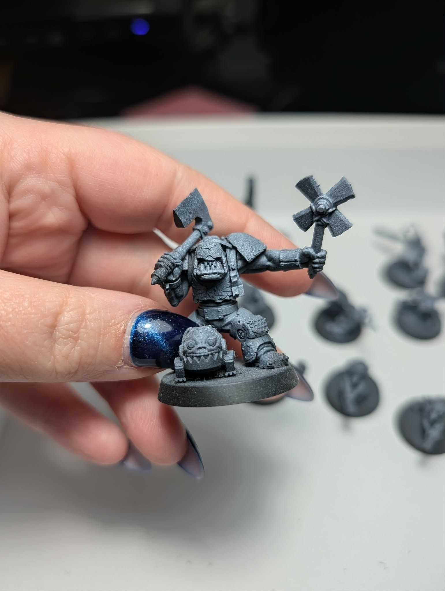 Warhammer 40K 3D printade Gretchinz med Runtherd
