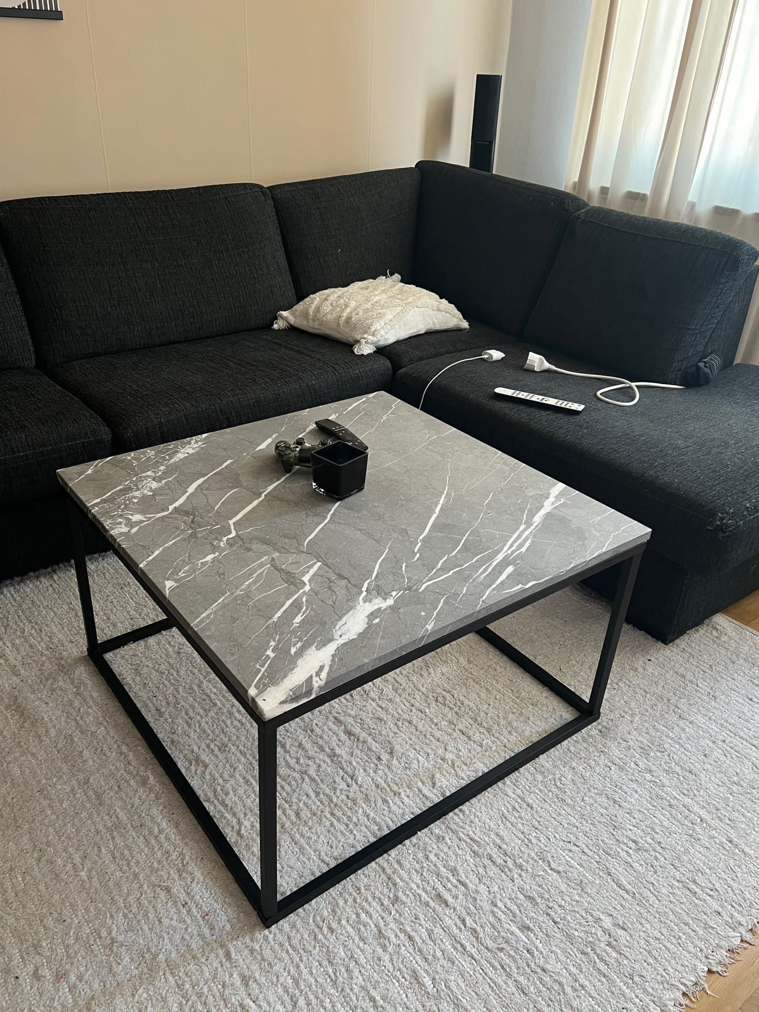 Soffbord i marmorsten