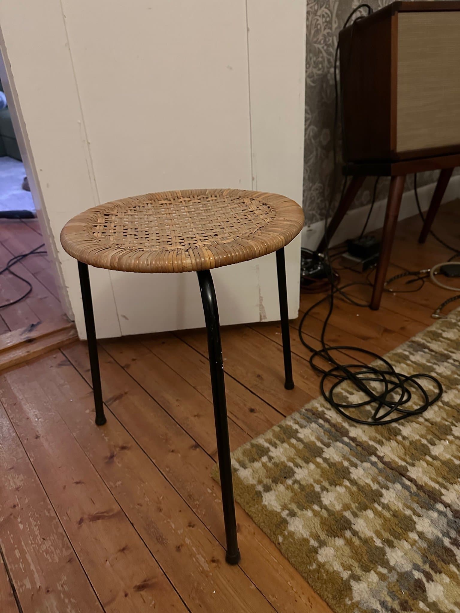 Vintage retro Pall rotting metall bord arne dot piedestal MCM mid century rattan