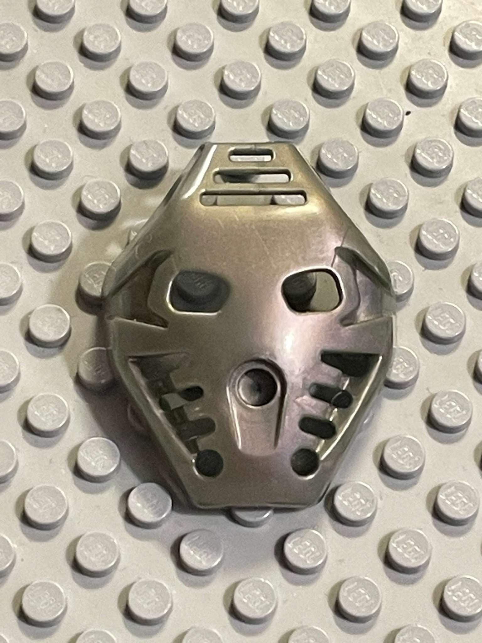 Bionicle Silver Bionicle Mask Pakari (32566) 1st