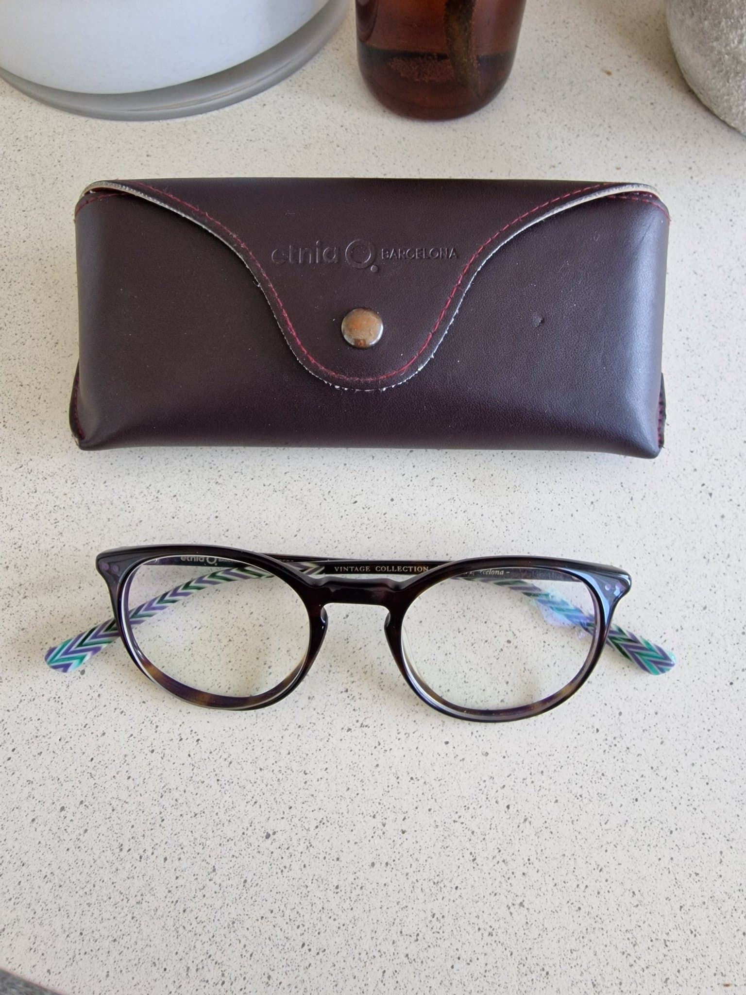 Etnia Barcelona glasögonbågar "Vintage Collection" med fodral