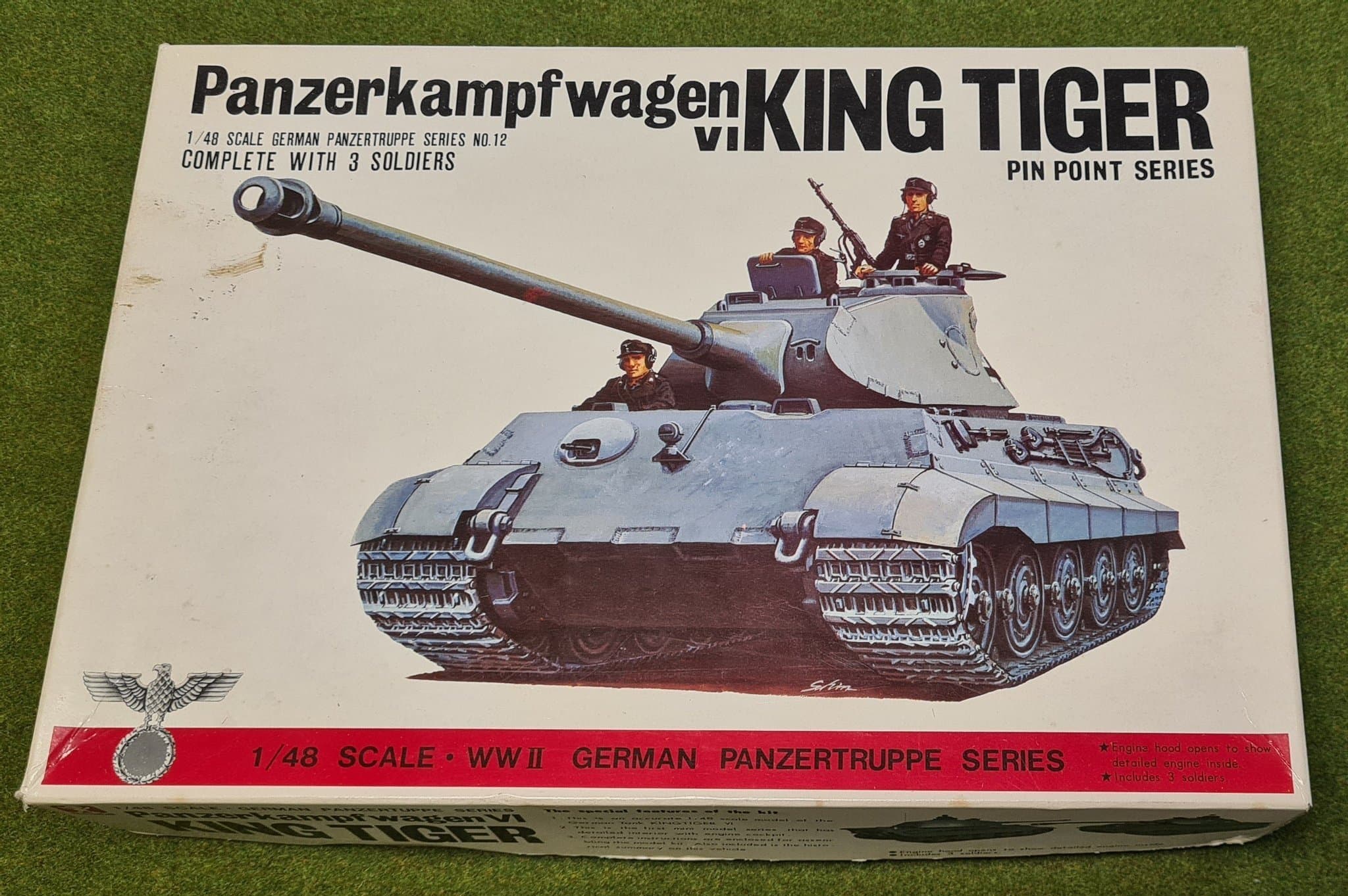 King Tiger modellbyggsats skala 1/48 funkar till Bolt Action, chain of Command