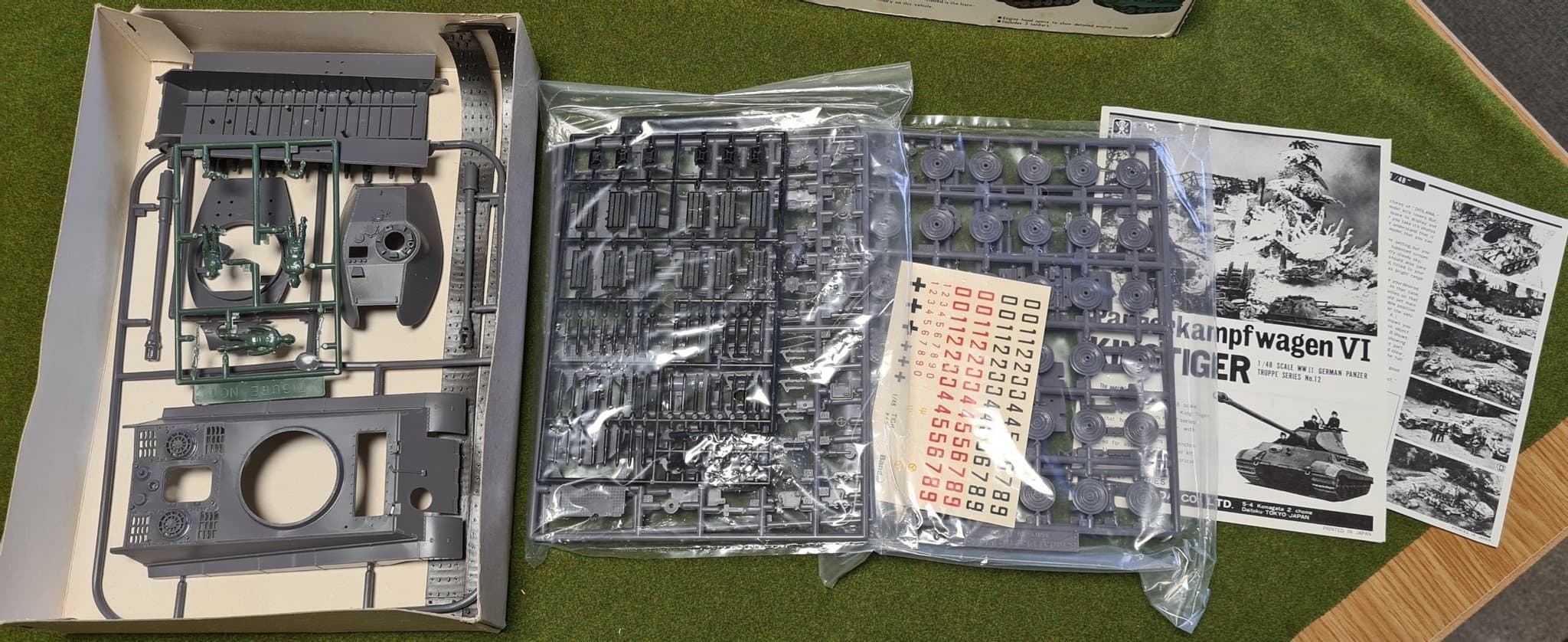 King Tiger modellbyggsats skala 1/48 funkar till Bolt Action, chain of Command