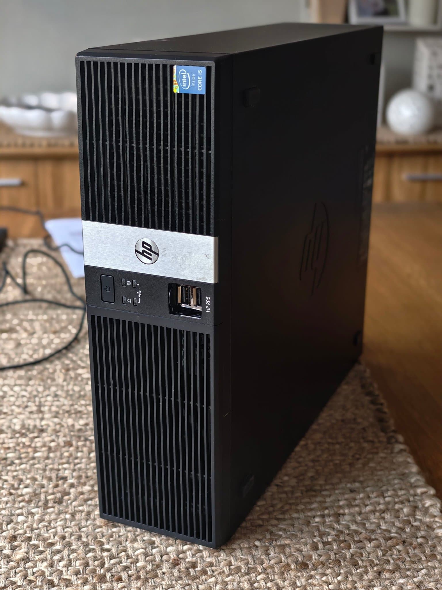 HP RP5 Retail System 5810- i5-4570- 8GB