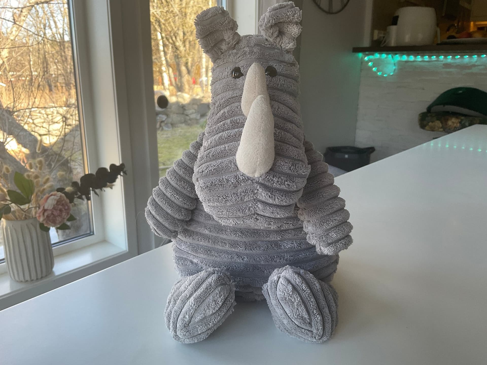Jellycat London mjukdjur noshörning