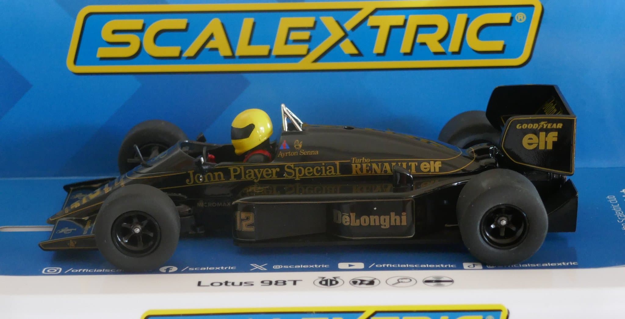 Scalextric C 4529, Lotus 98T Ayrton Senna