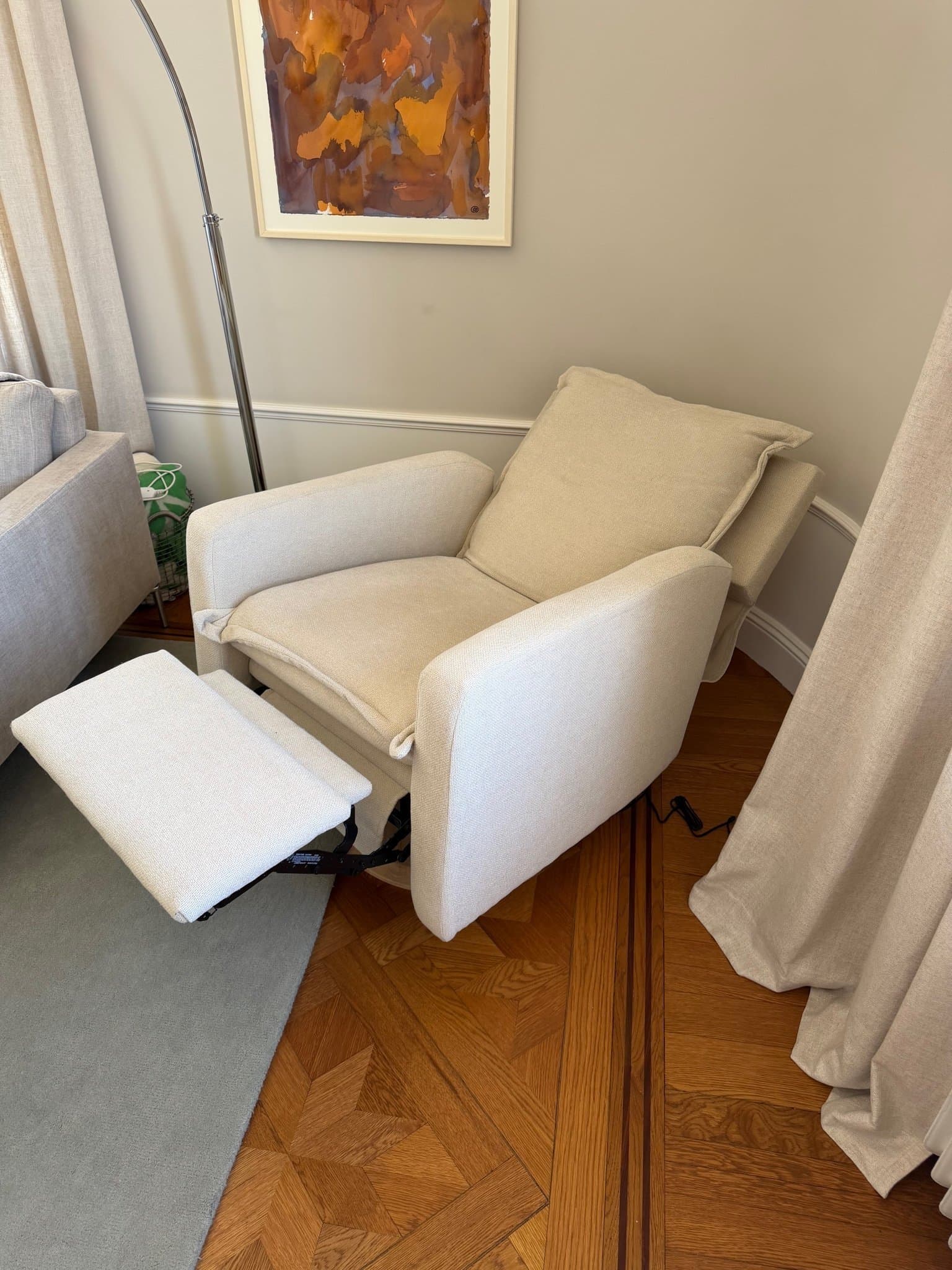 Oilo Amningsfåtölj / recliner (elektrisk)