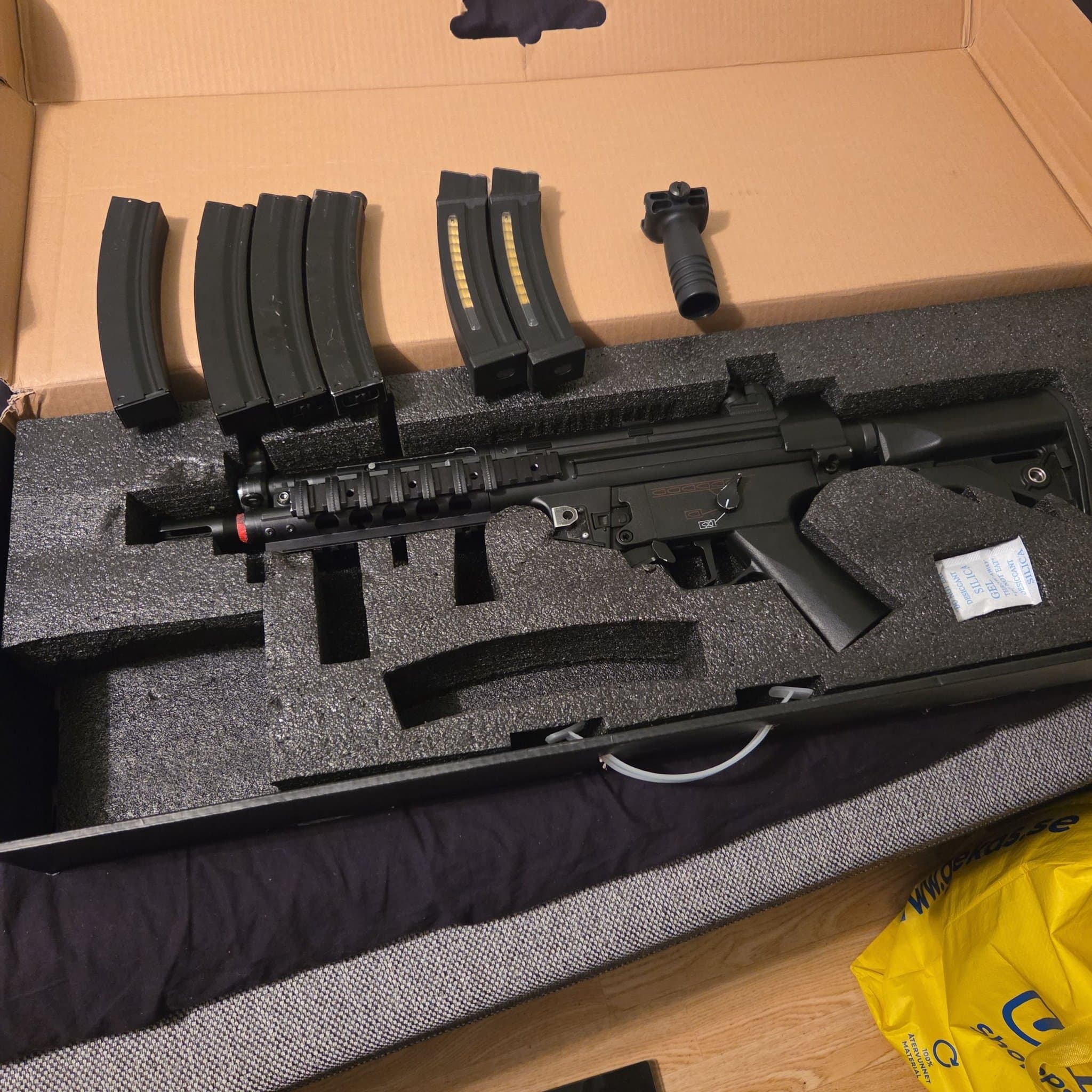 Cyma CM.041H Airsoft MP5