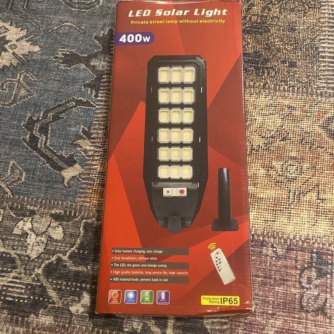 Helt nya LED Solarlampa på hela 400W