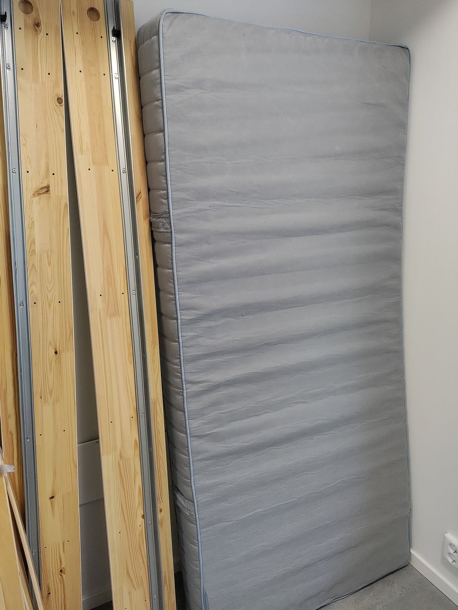 HEMNES Sängstomme med Luröy