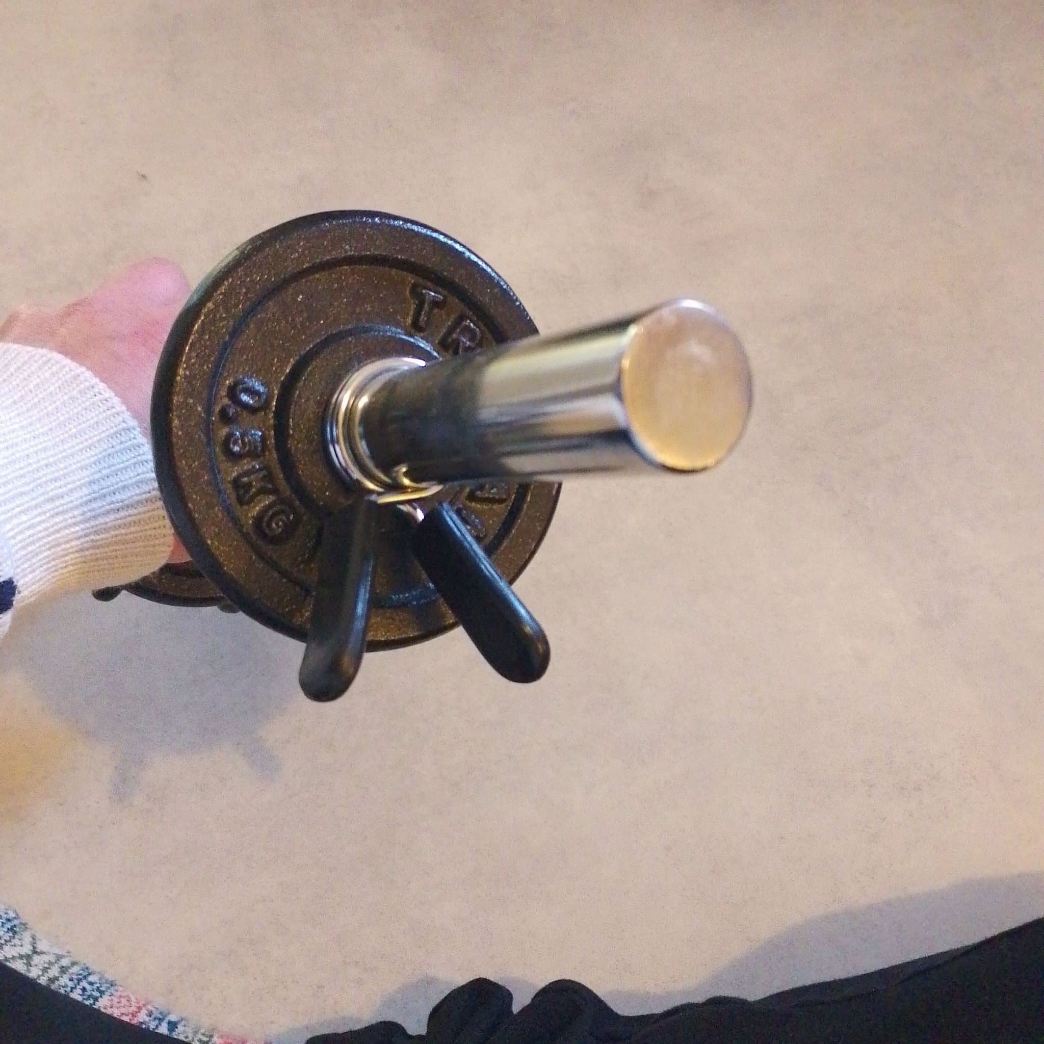 Hantelstång med TROJAN vikter 2x0,5. Stång och 2 st. Klämmor.