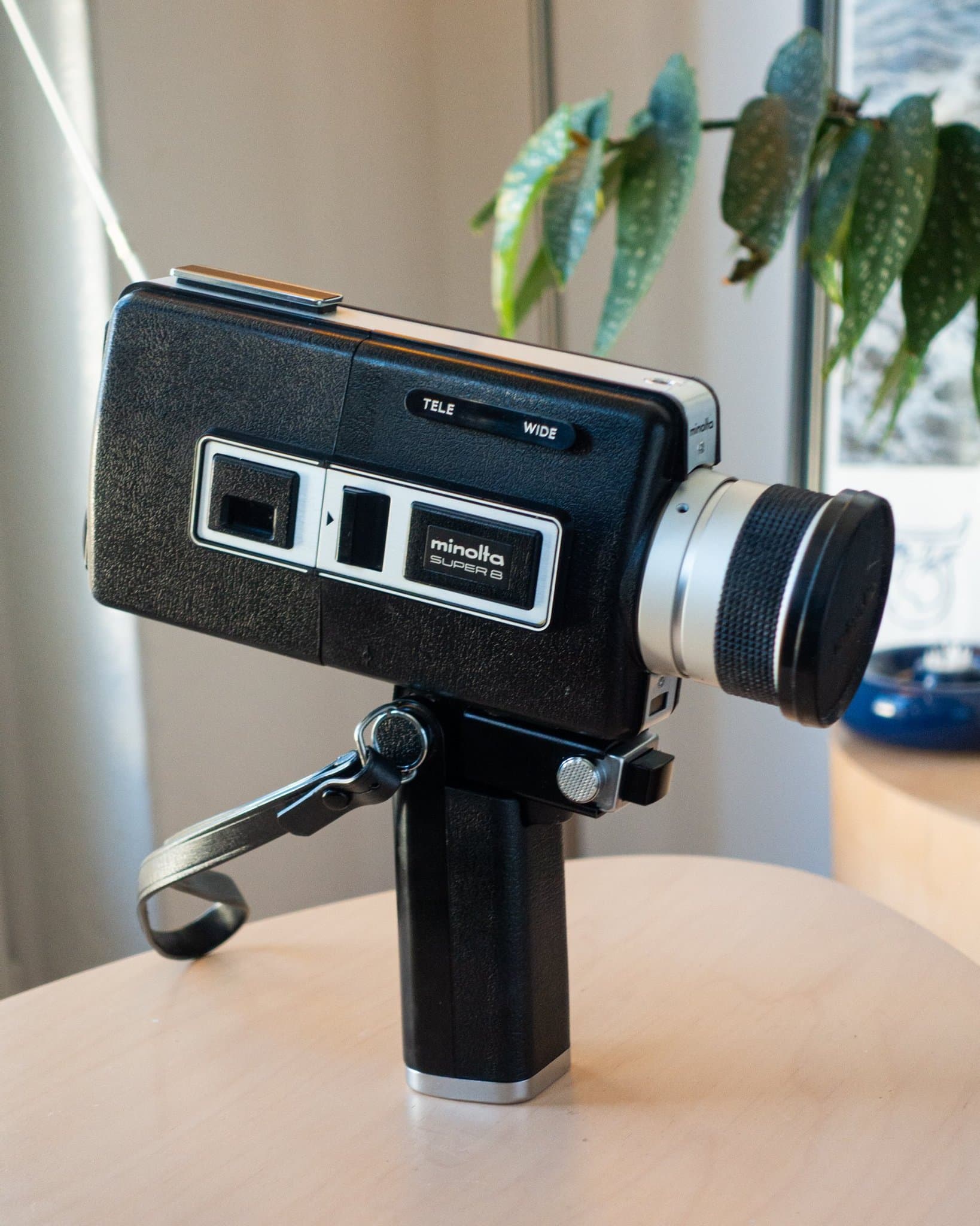 Minolta Autopak-8 D4 Super 8 Film Analog Movie Camera