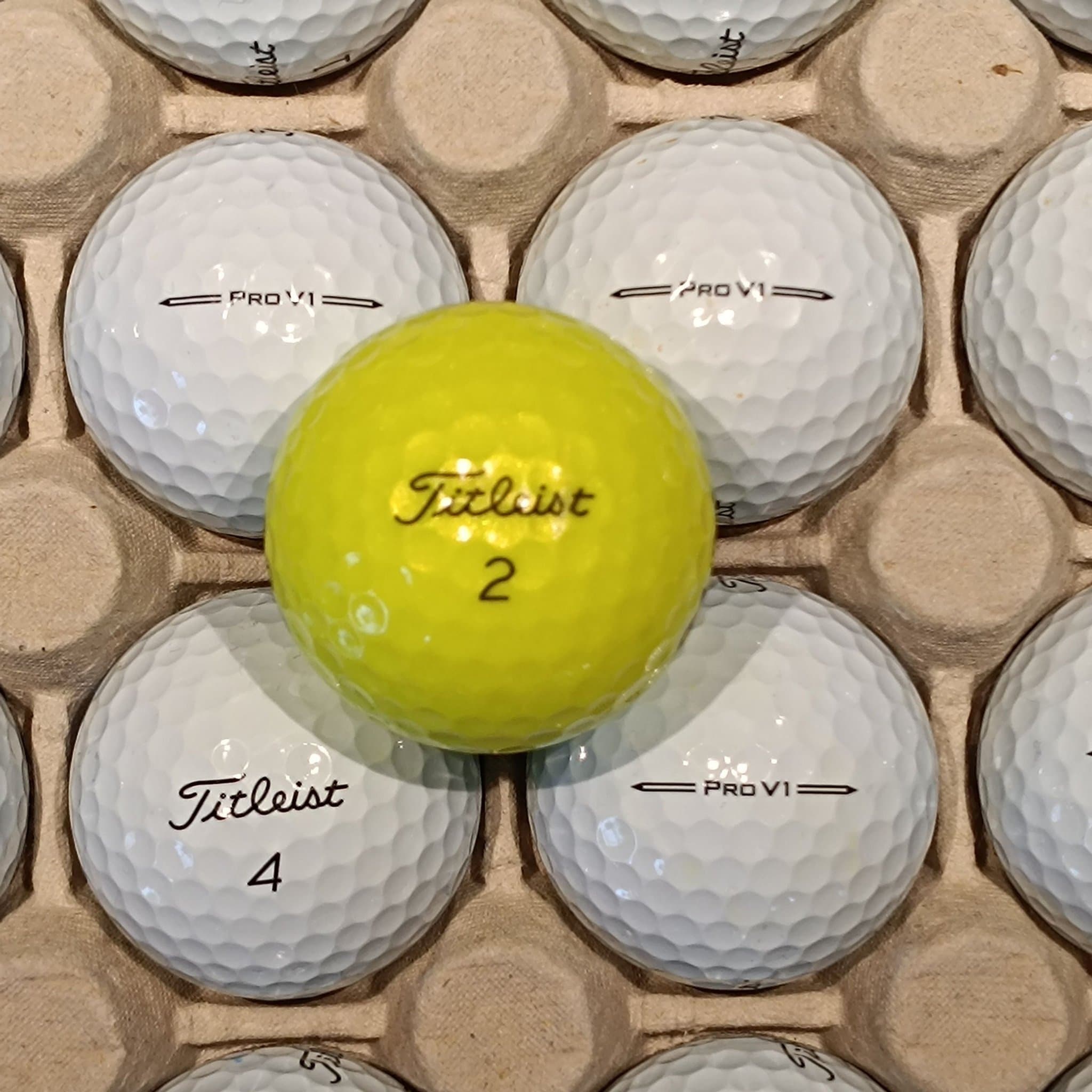 Titleist Pro V1 2023–2024 – 24 st – Förstasortering – Mycket Fina