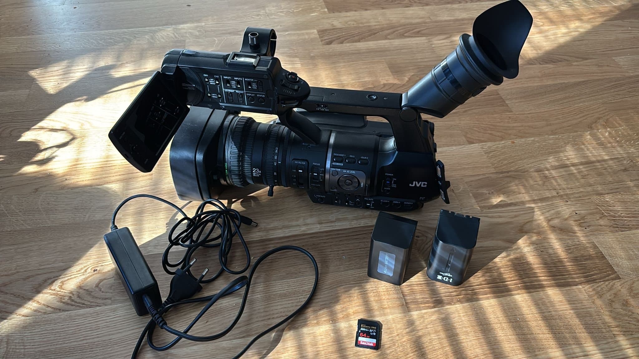 JVC ProHD GY-HM650e