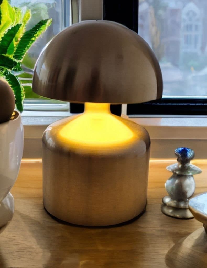 LED Svamplampa – Pekstyrd Bordslampa 3 Ljuslägen