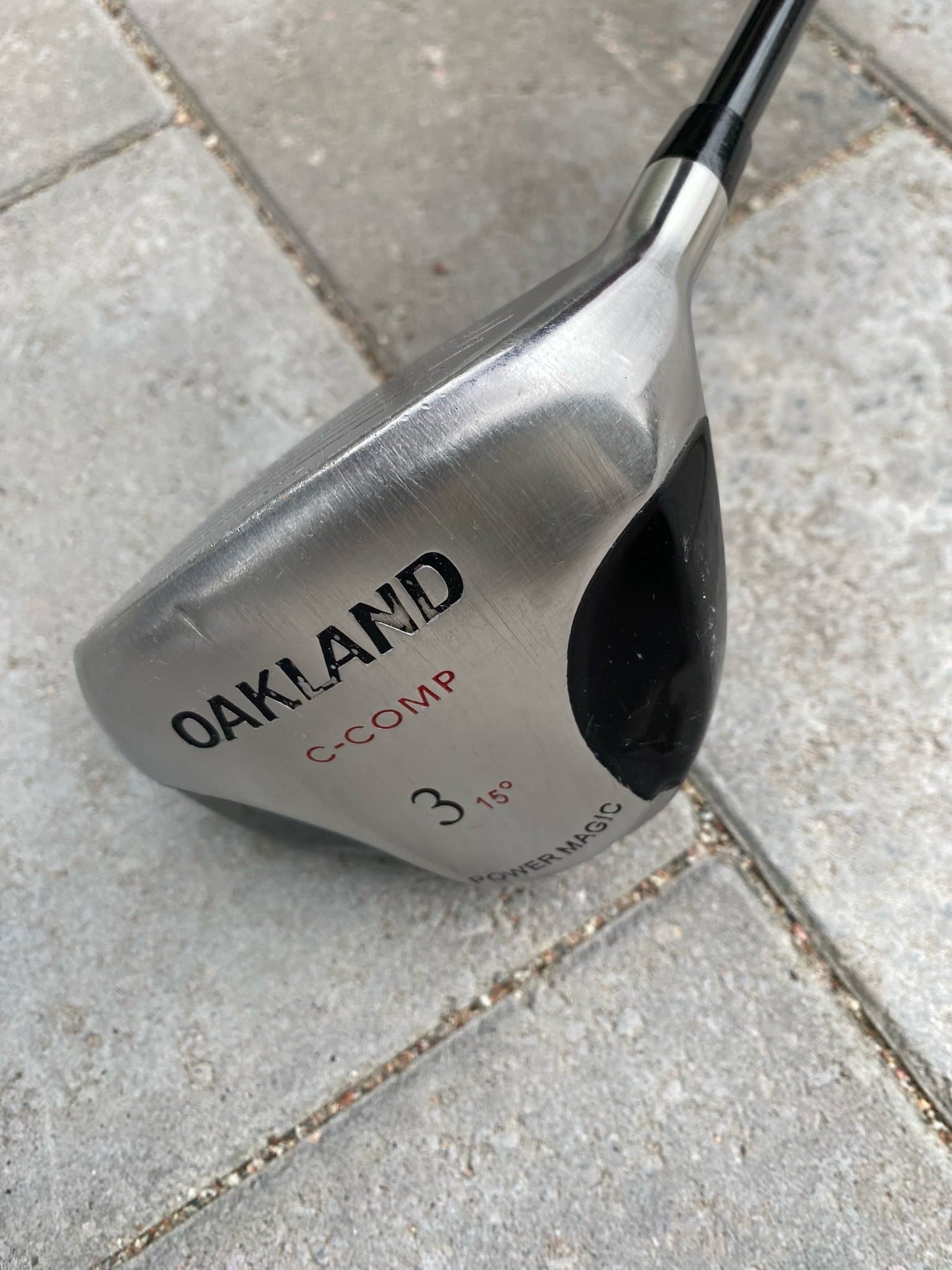 Oakland C-COMP 3 15° Power Magic Golfklubba