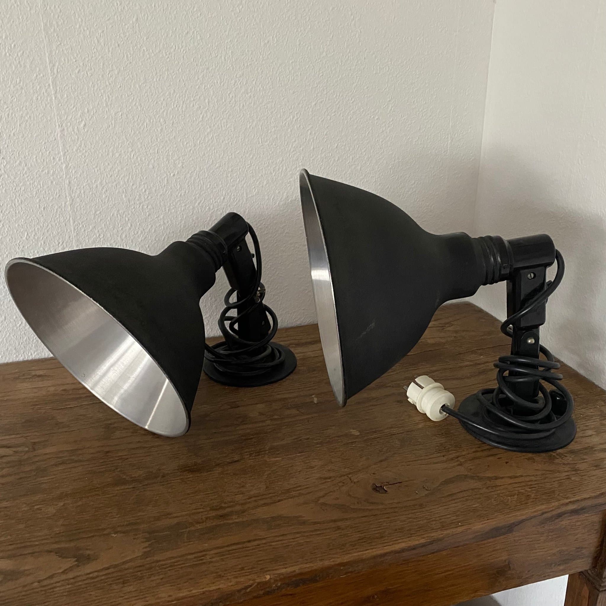 2 urläckra industrilampor – rå metall / vintage industristil