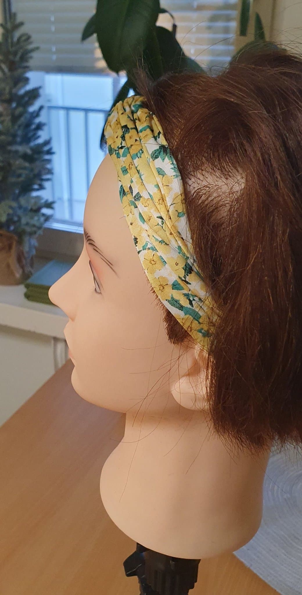 Gult, vitt, grönt hårband