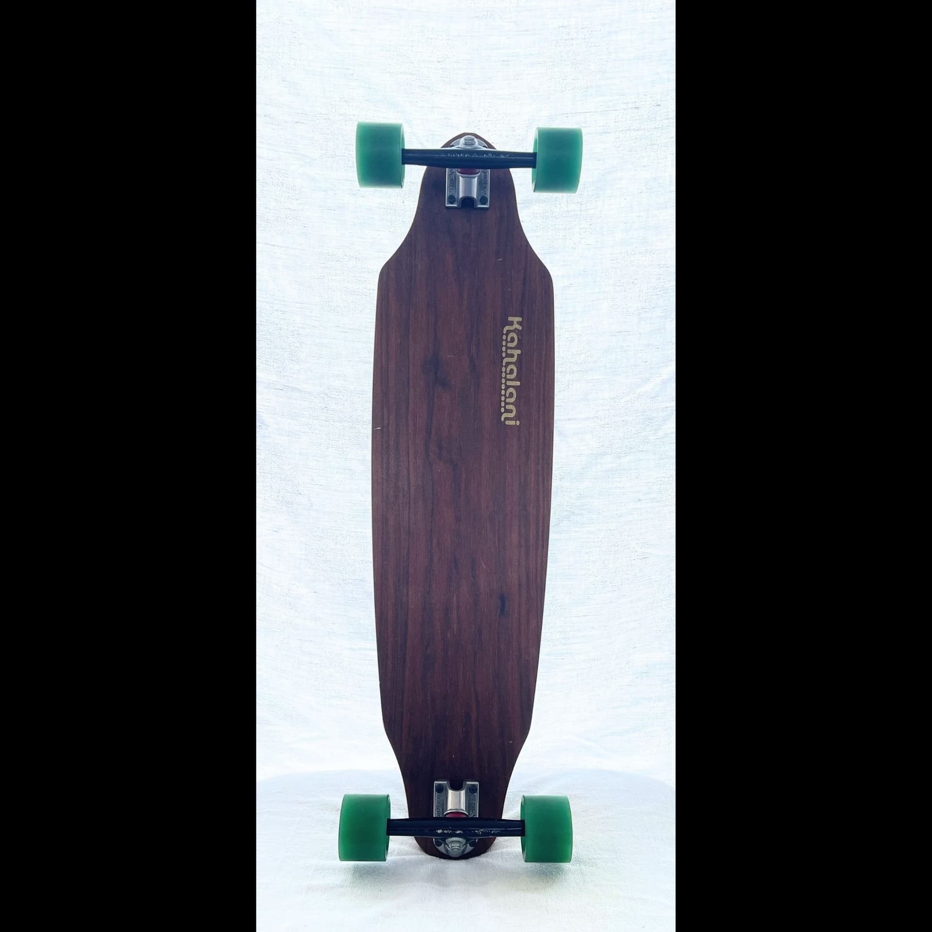 Longboard Kahalani citycruiser med Paris trucks, ABEC11 hjul & ABEK7 kullager