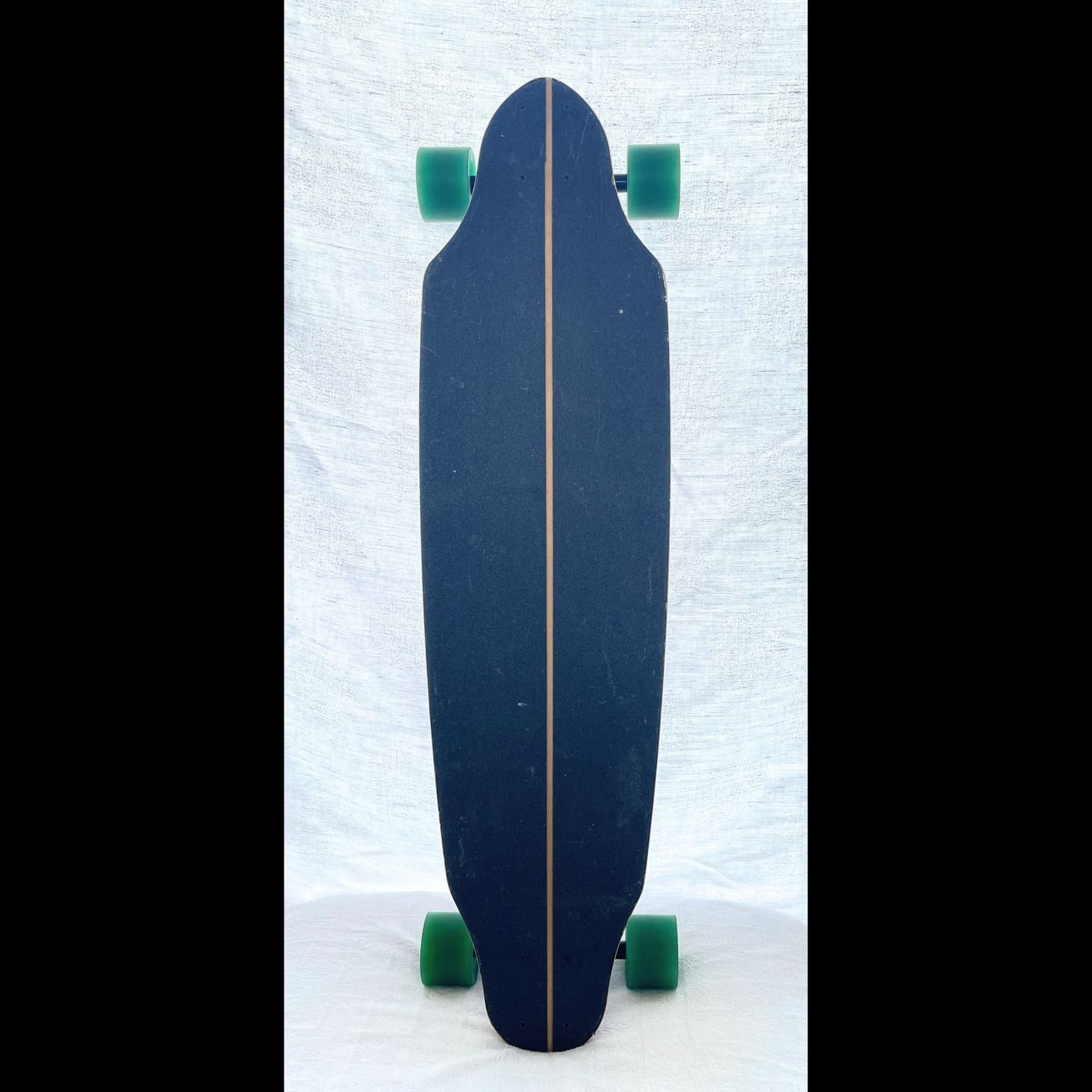 Longboard Kahalani citycruiser med Paris trucks, ABEC11 hjul & ABEK7 kullager