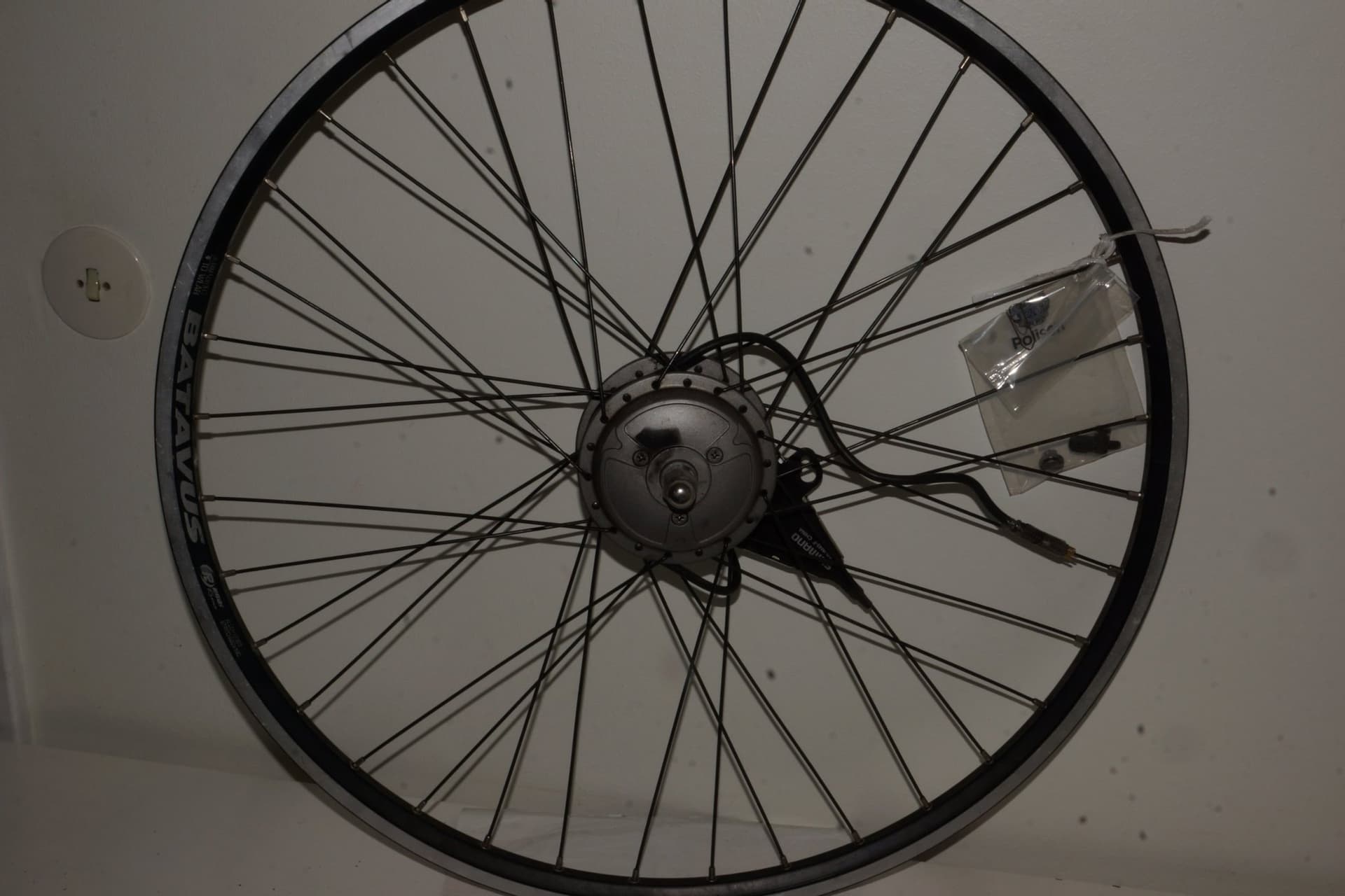 Batavus elcykel framhjul med Shimano Inter-M nav 28" (622x19c)