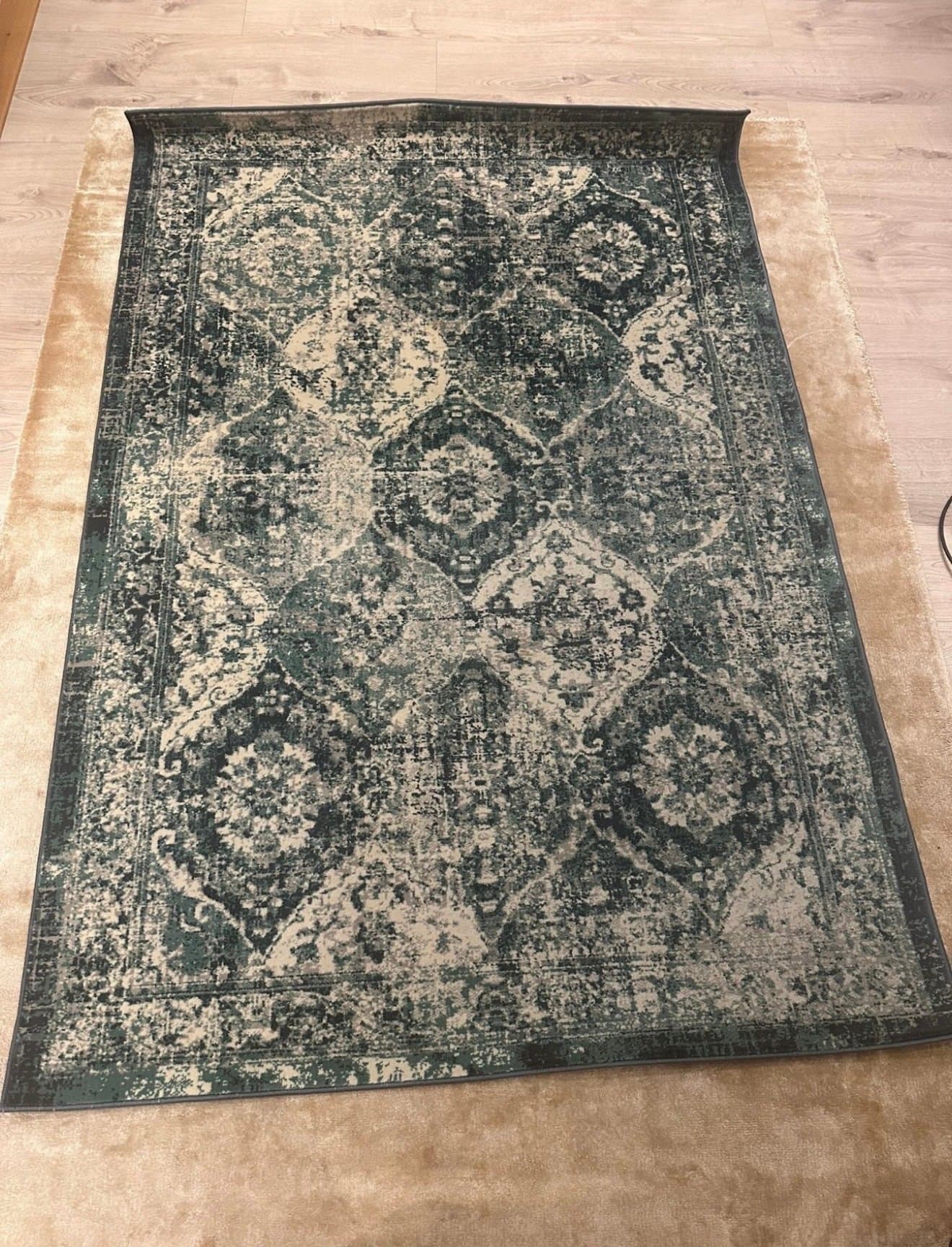 Helt Ny & praktisk matta – modern vintagekänsla Beige & grön, 133x195 cm