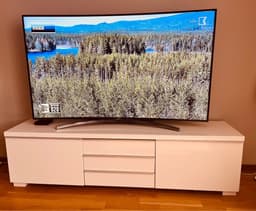 Samsung 65” full hd curved smart tv