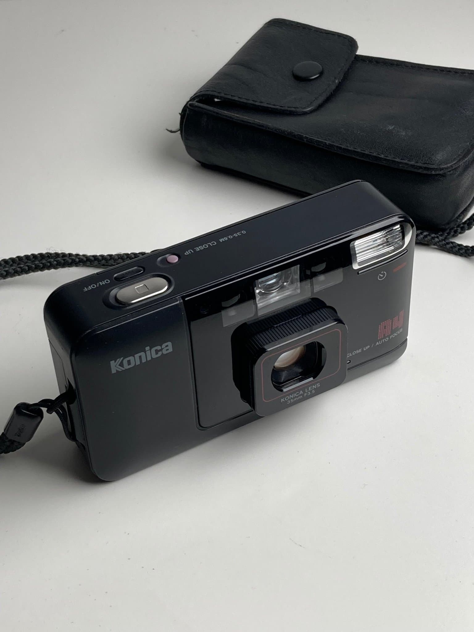 Konica A4 (Big mini) analog kompaktkamera med 35mm f3.5 objektiv