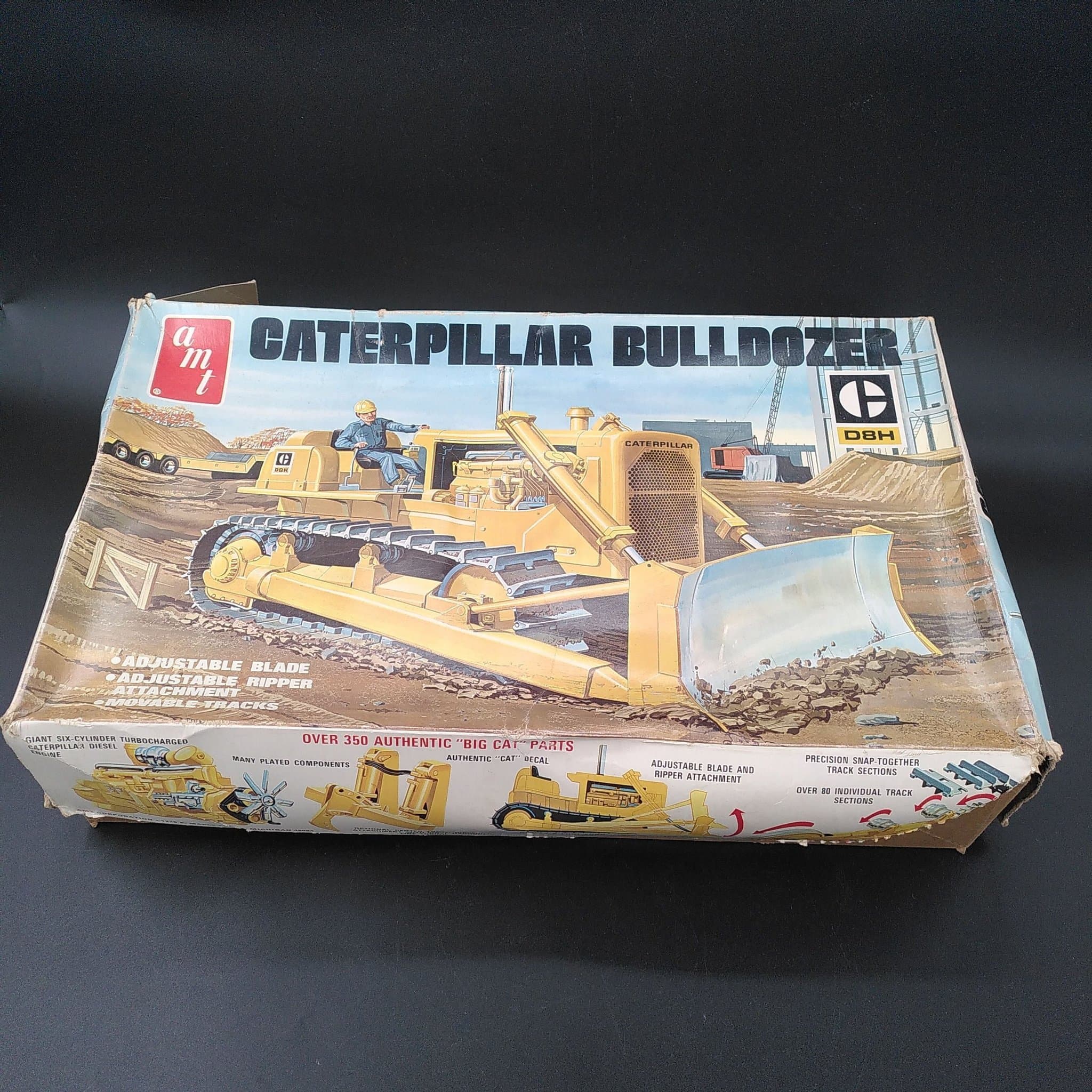 AMT Caterpillar D8H Bulldozer – 60-70 tal Vintage - Över 350 delar