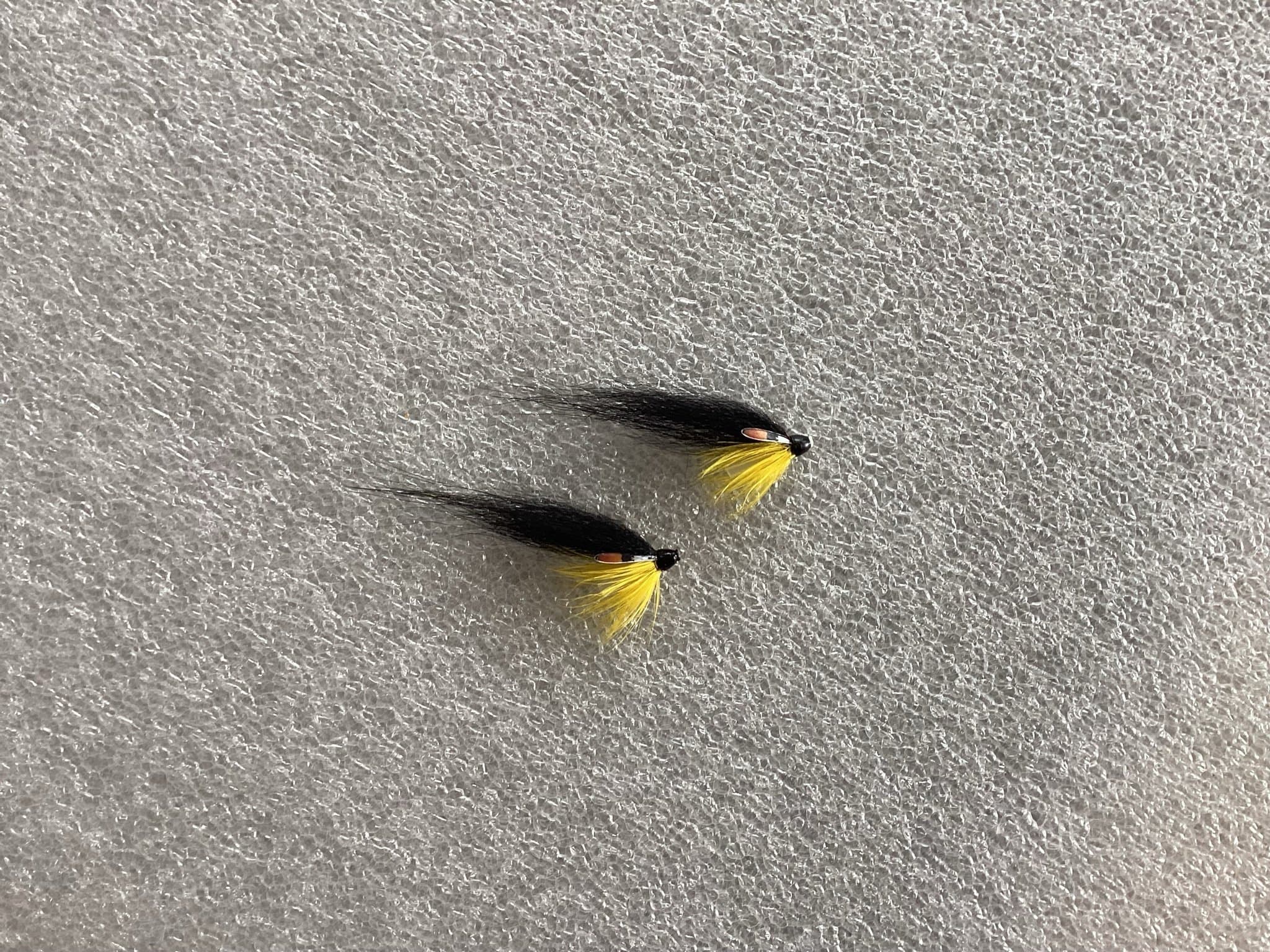 Flugor för fiske - svart och gul
