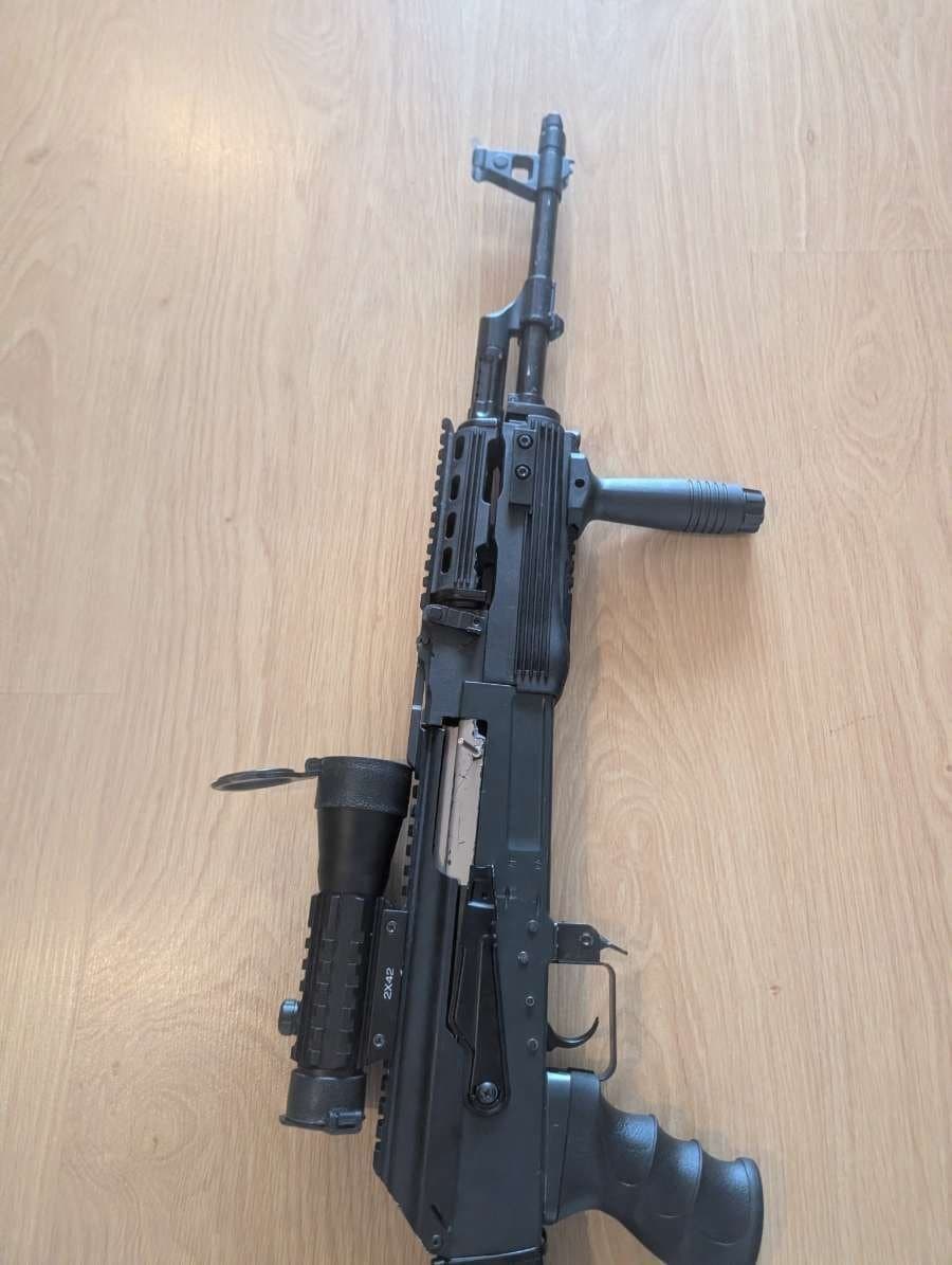 Moderniserad airsoft ak