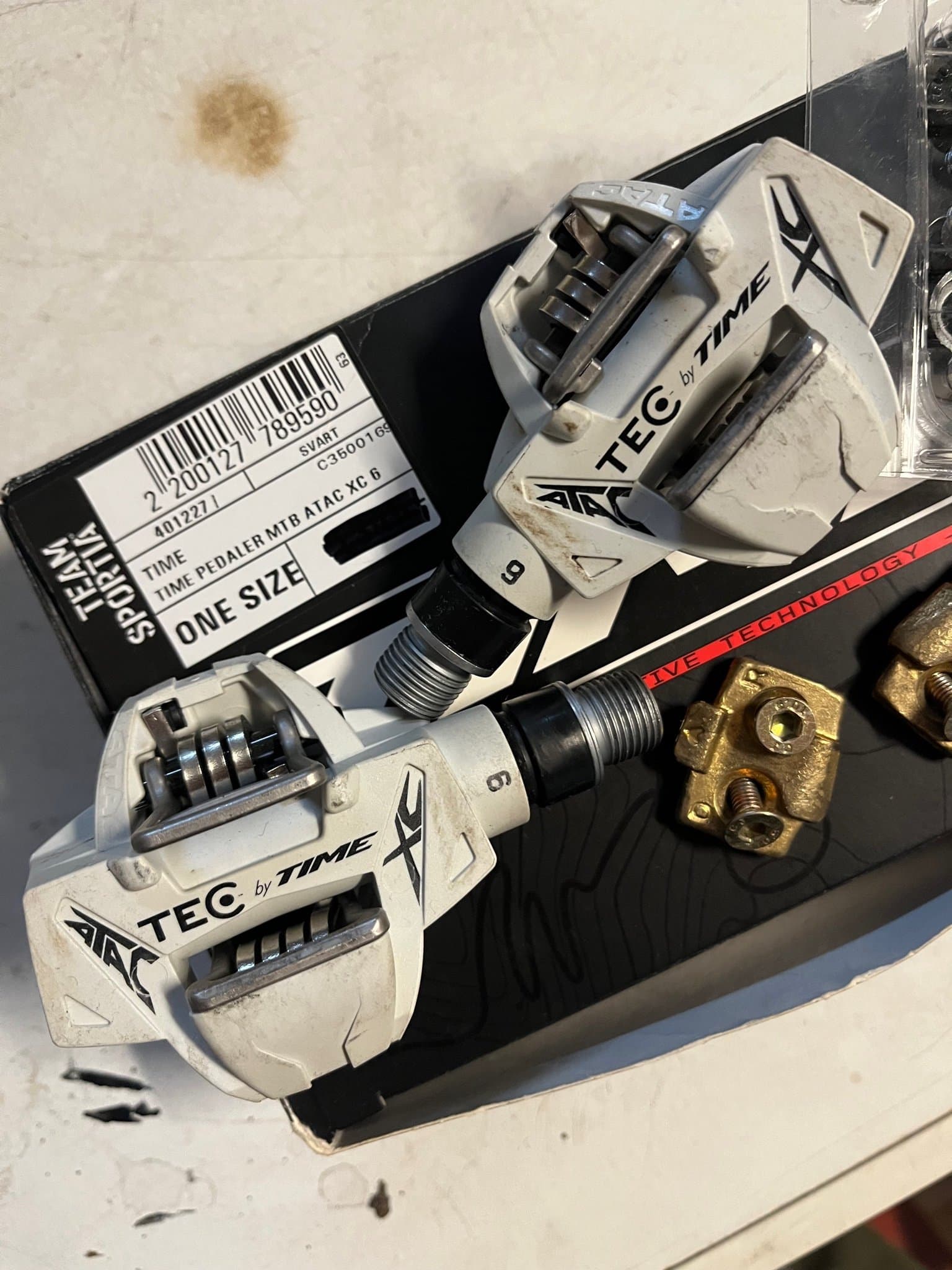 Time ATAC XC 6 Pedaler i nyskick.