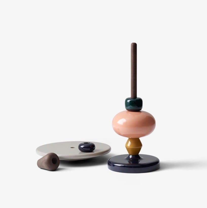 Shuffle MH1 Side Table av Mia Hamborg för &Tradition