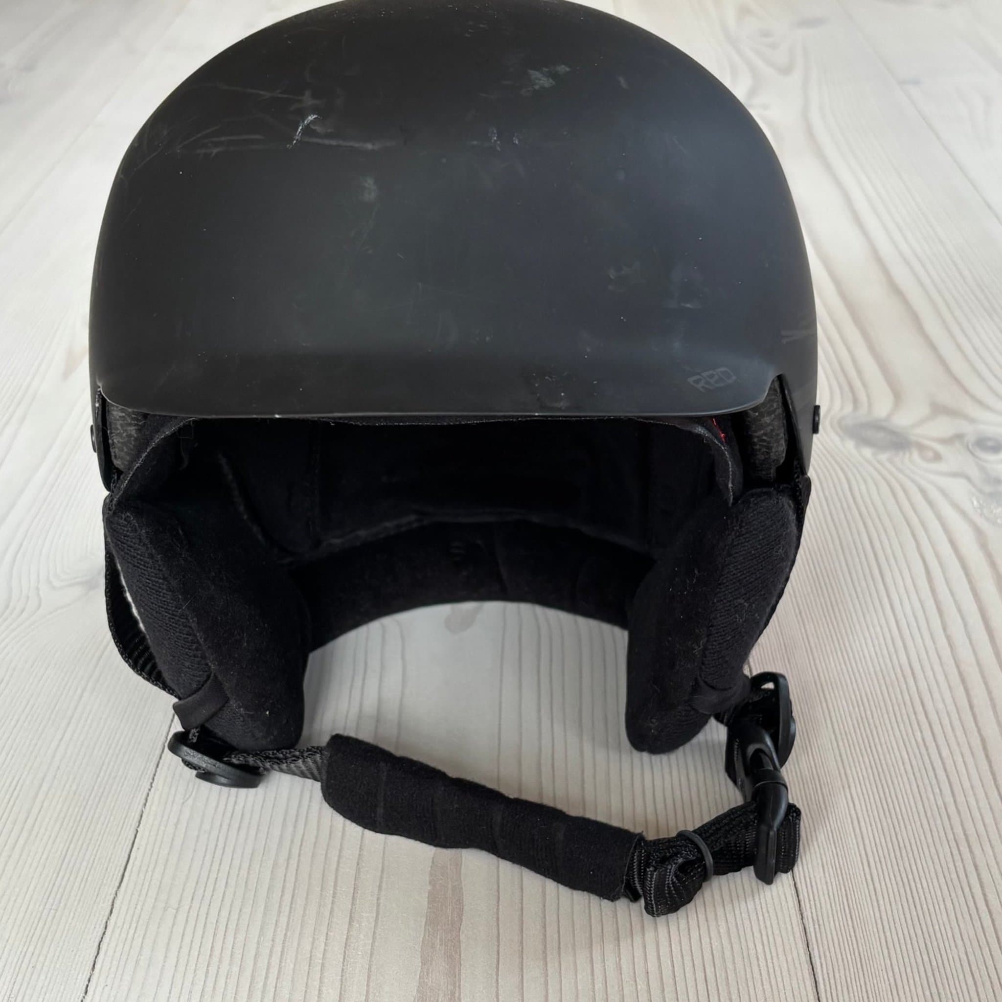 R.E.D. Mutiny Skidhjälm Storlek 57-59 M