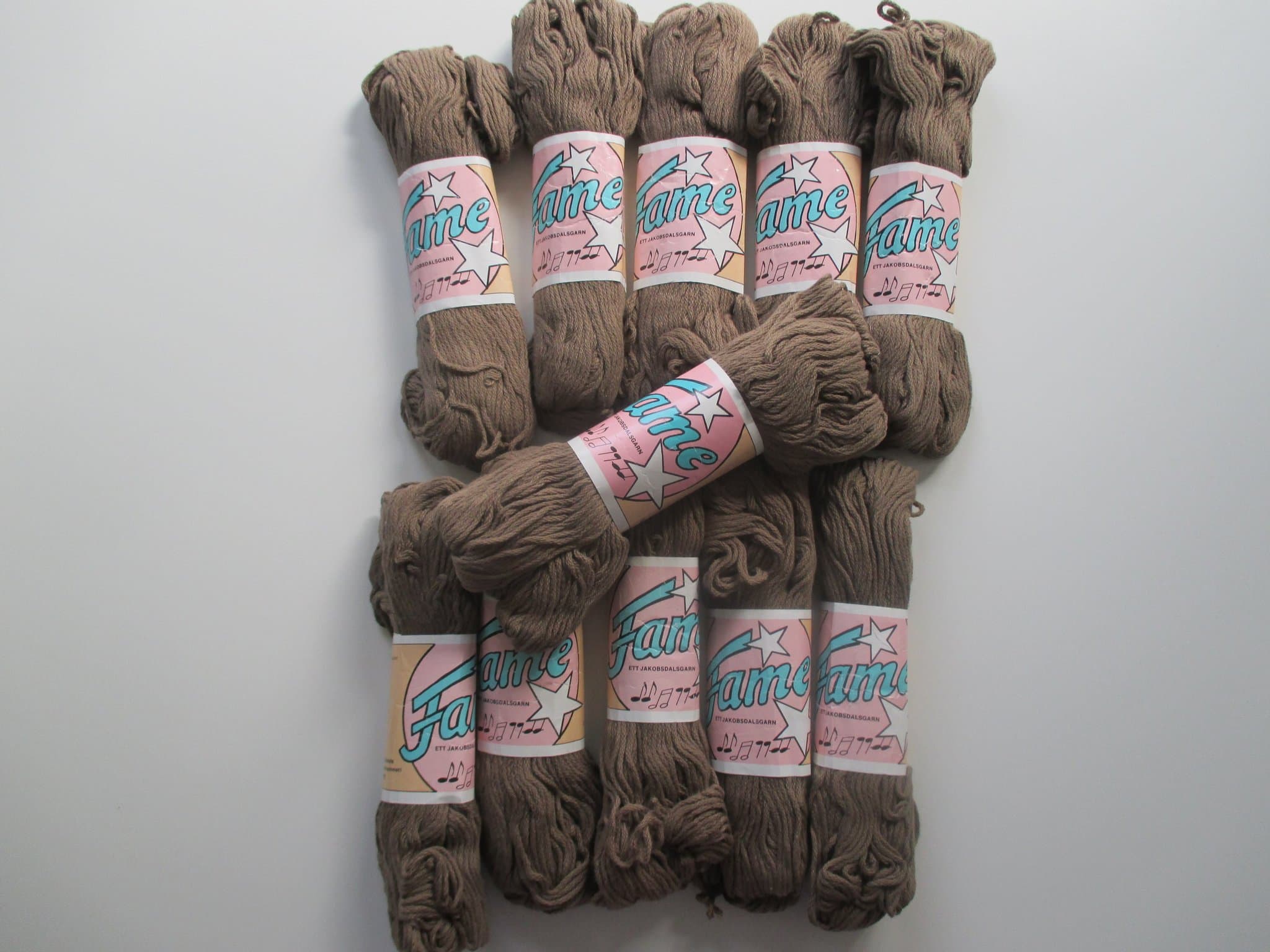 Fame - Jakobdals Kamgarnsspinneri 100% bomull - Nougatfärg - 550 gram- nytt