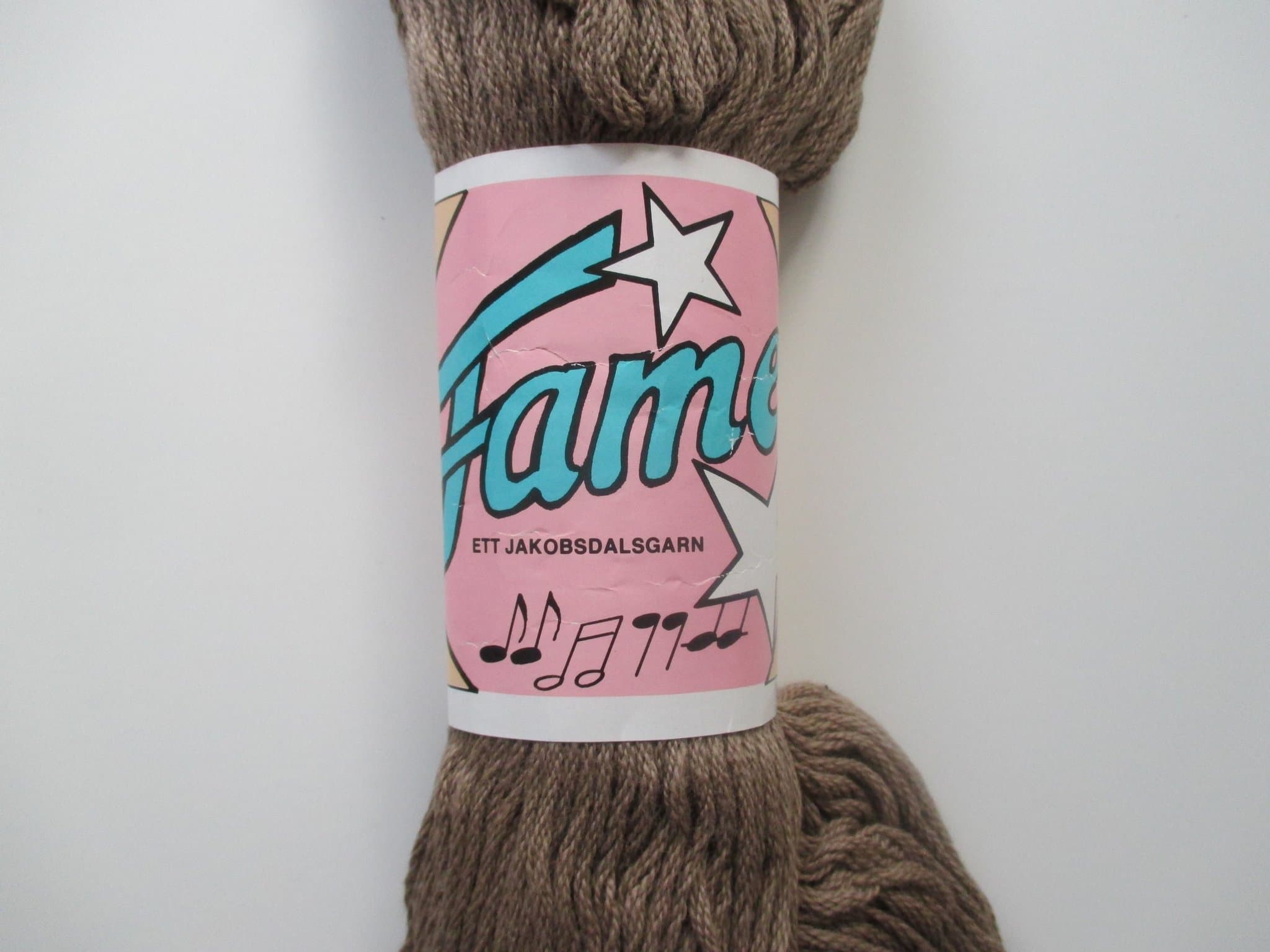 Fame - Jakobdals Kamgarnsspinneri 100% bomull - Nougatfärg - 550 gram- nytt