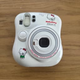 Hello Kitty Instax Mini 25 kamera