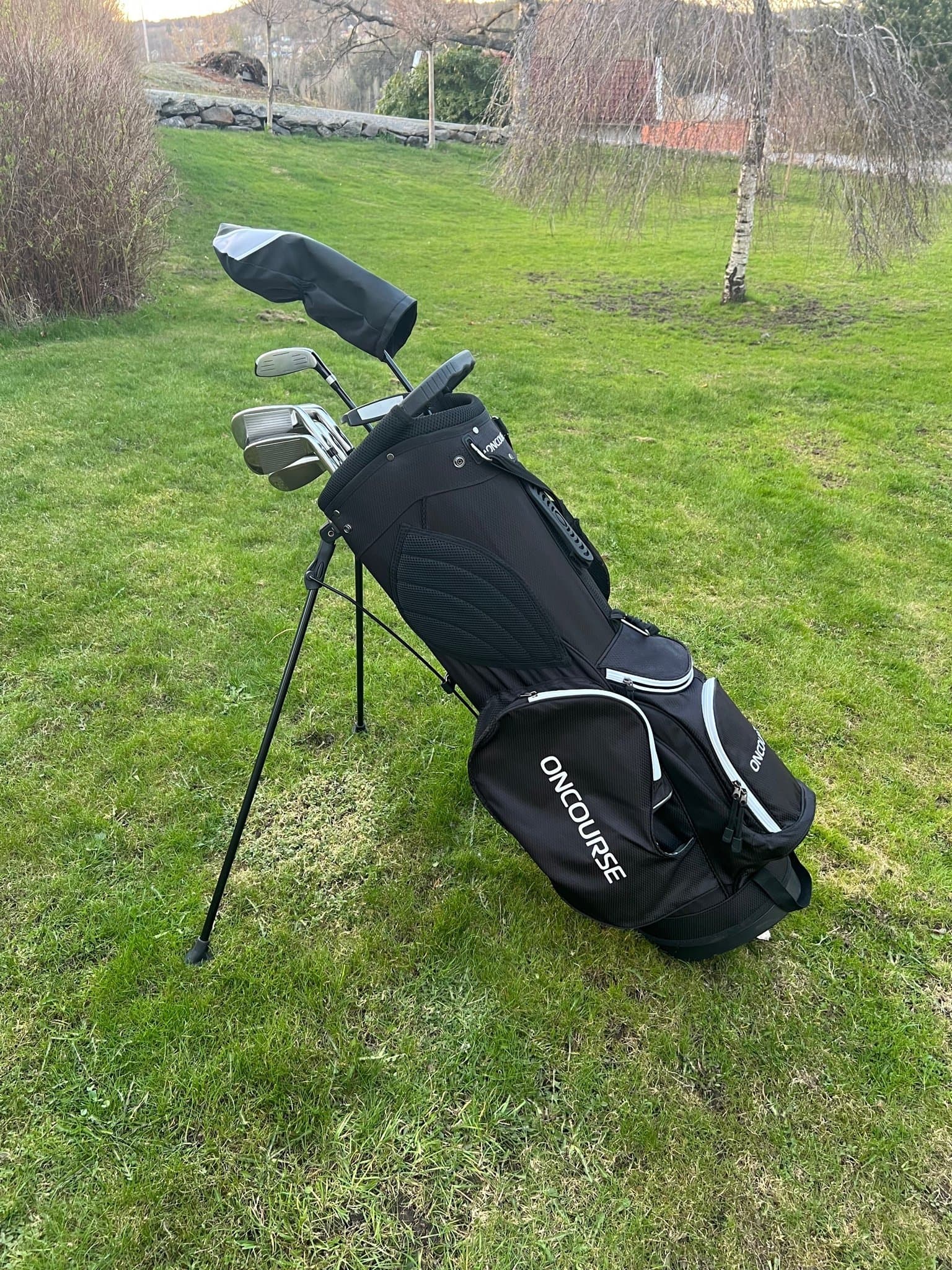 Golfset med bärbag – Oncourse vänster