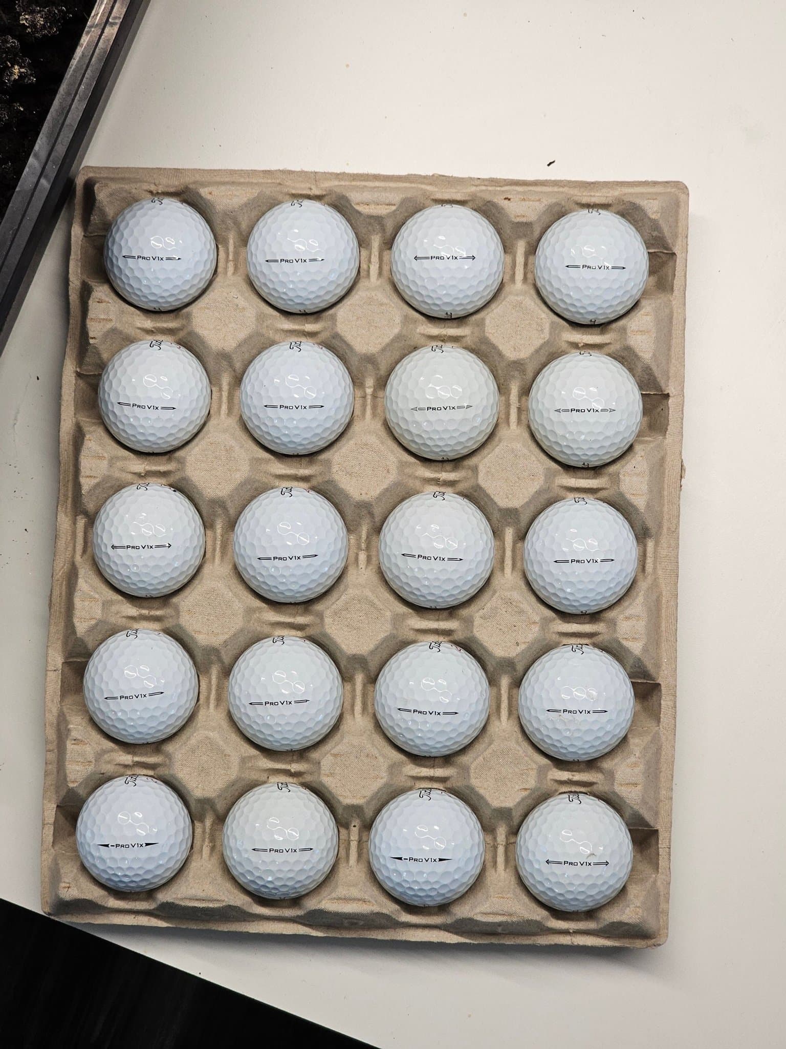 20 st Titleist Pro V1x golfbollar i topp skick!