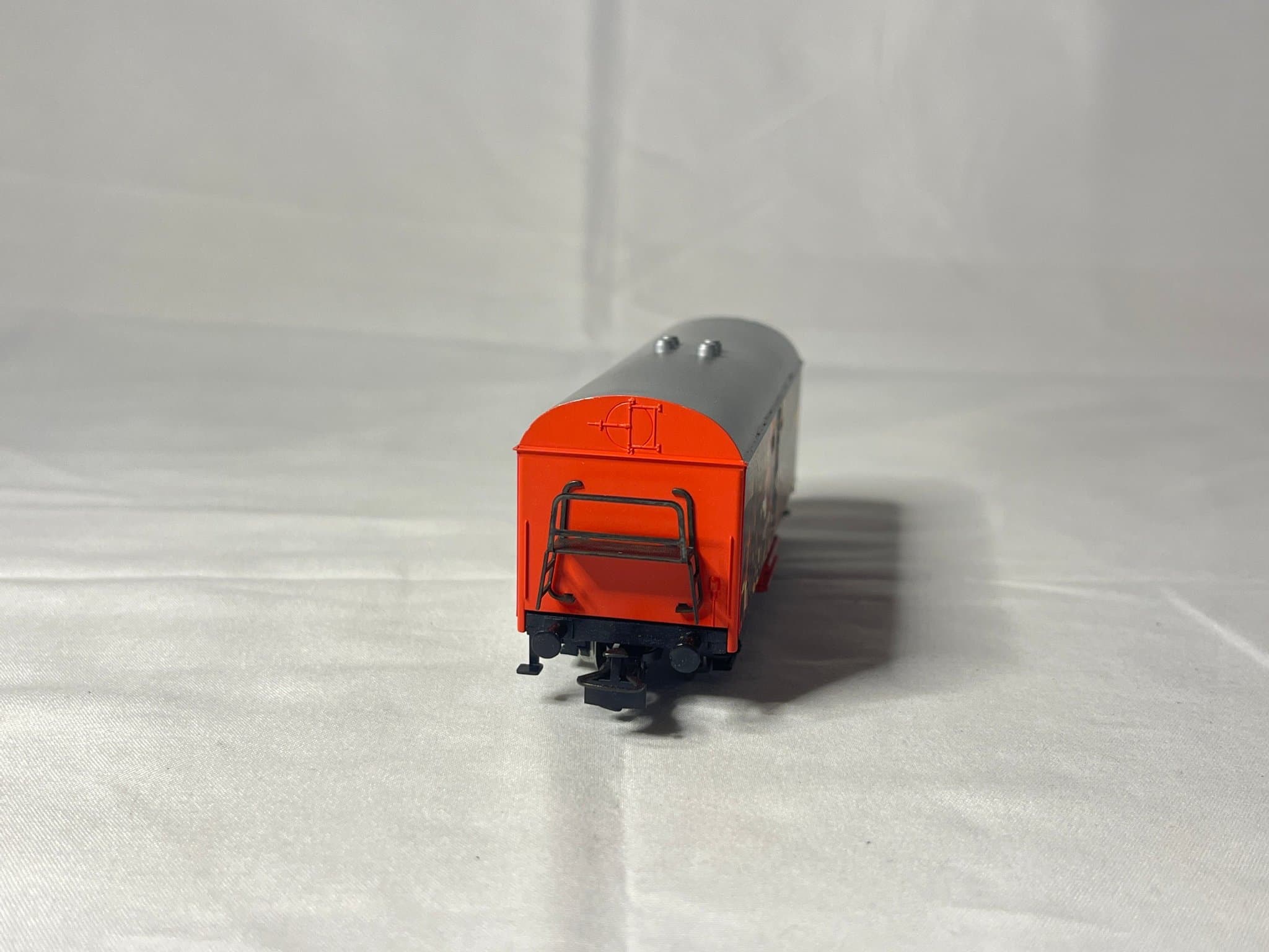 Märklin H0 Röd Kylvagn/Godsvagn dekalerad God Jul och Gott Nytt År!