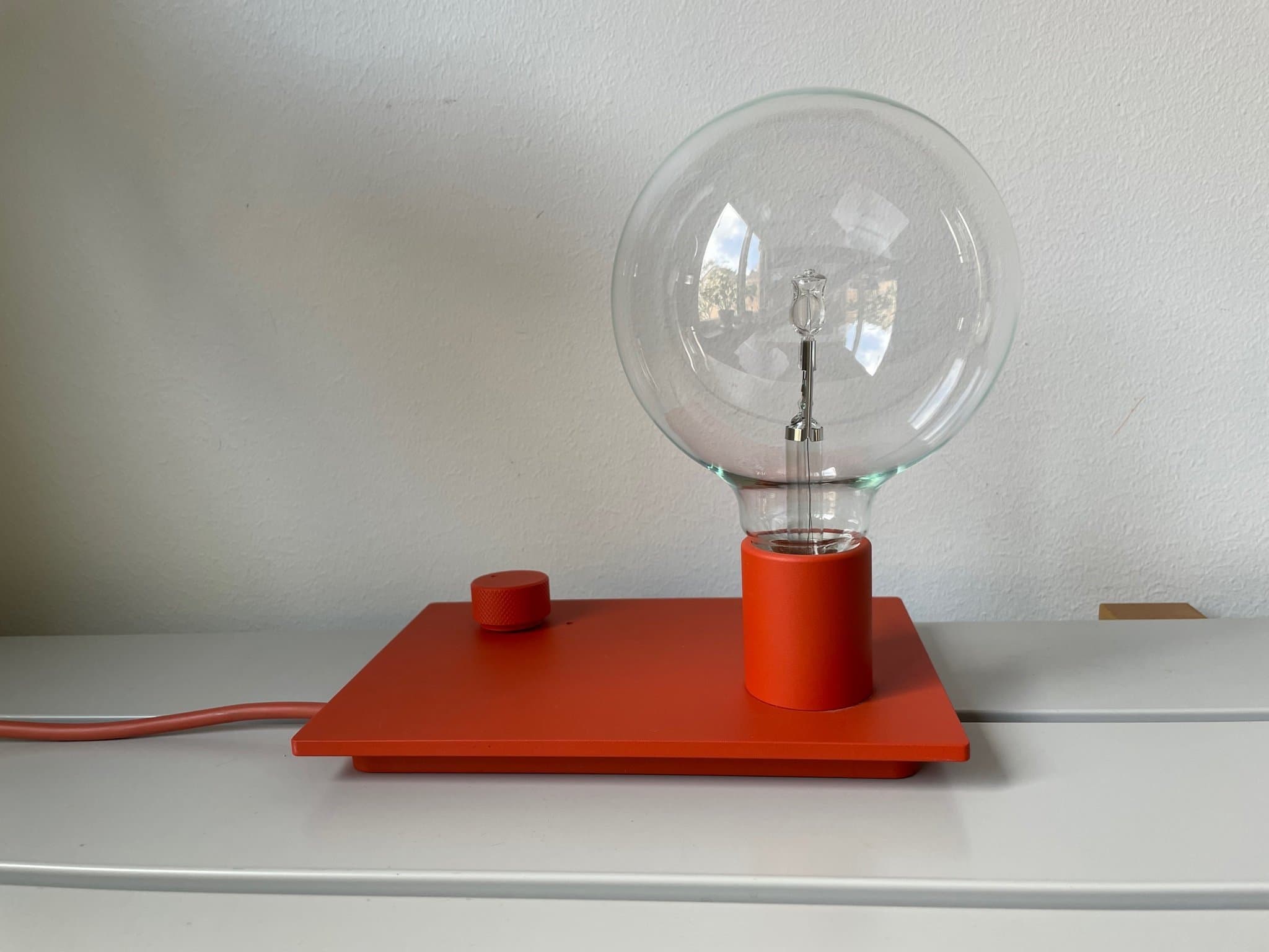 Muuto bordslampa - Control med inbyggd dimmerfunktion