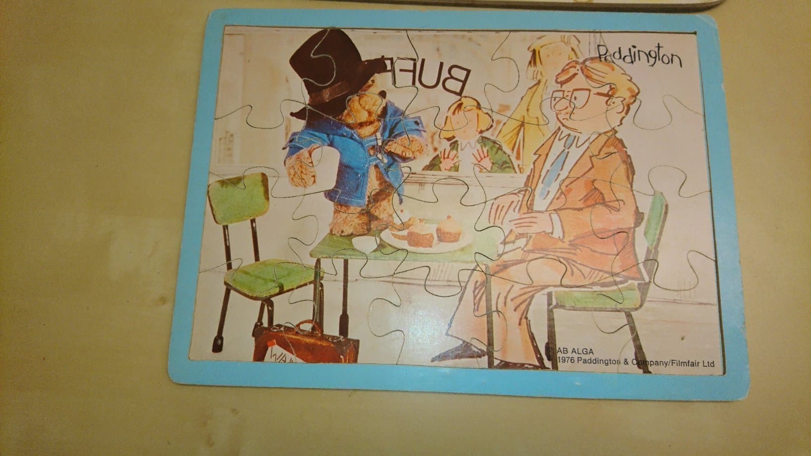Barnpussel två styck från 70-talet , Paddington och en Cirkus