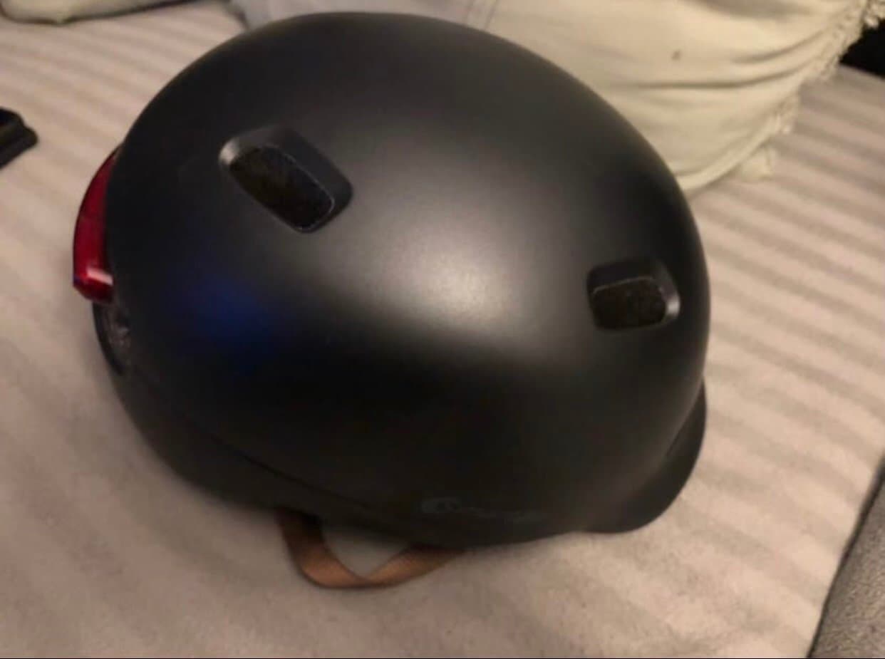 Cykelhjälm med LED-belysning