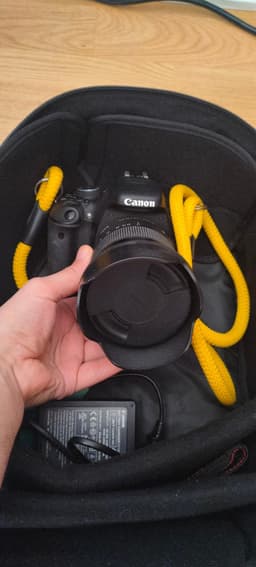 Systemkamera med objektiv och tillbehör Canon Eos 600d