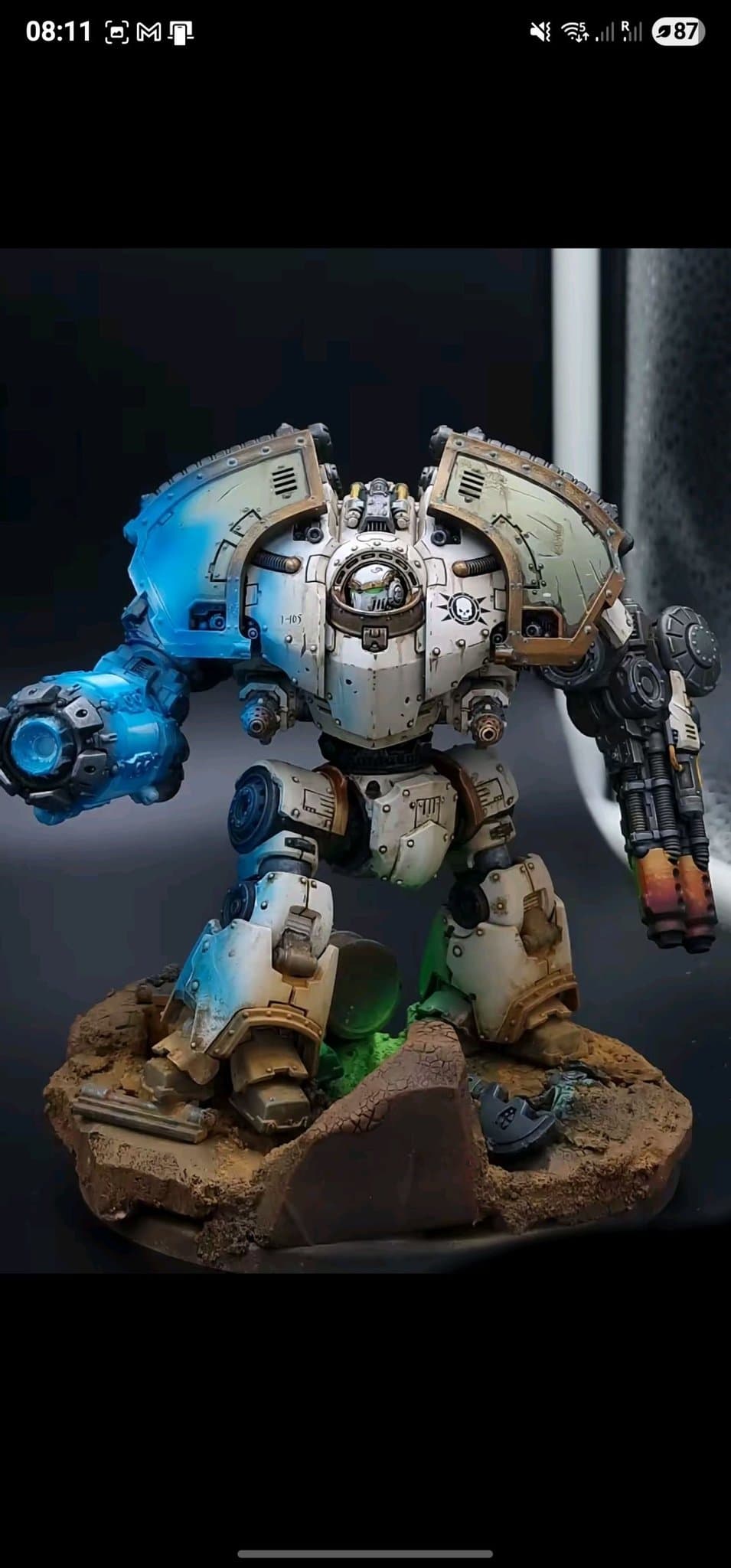 Warhammer 40K Death Guard Saturnine Dreadnought - Proffsmålad - OSL